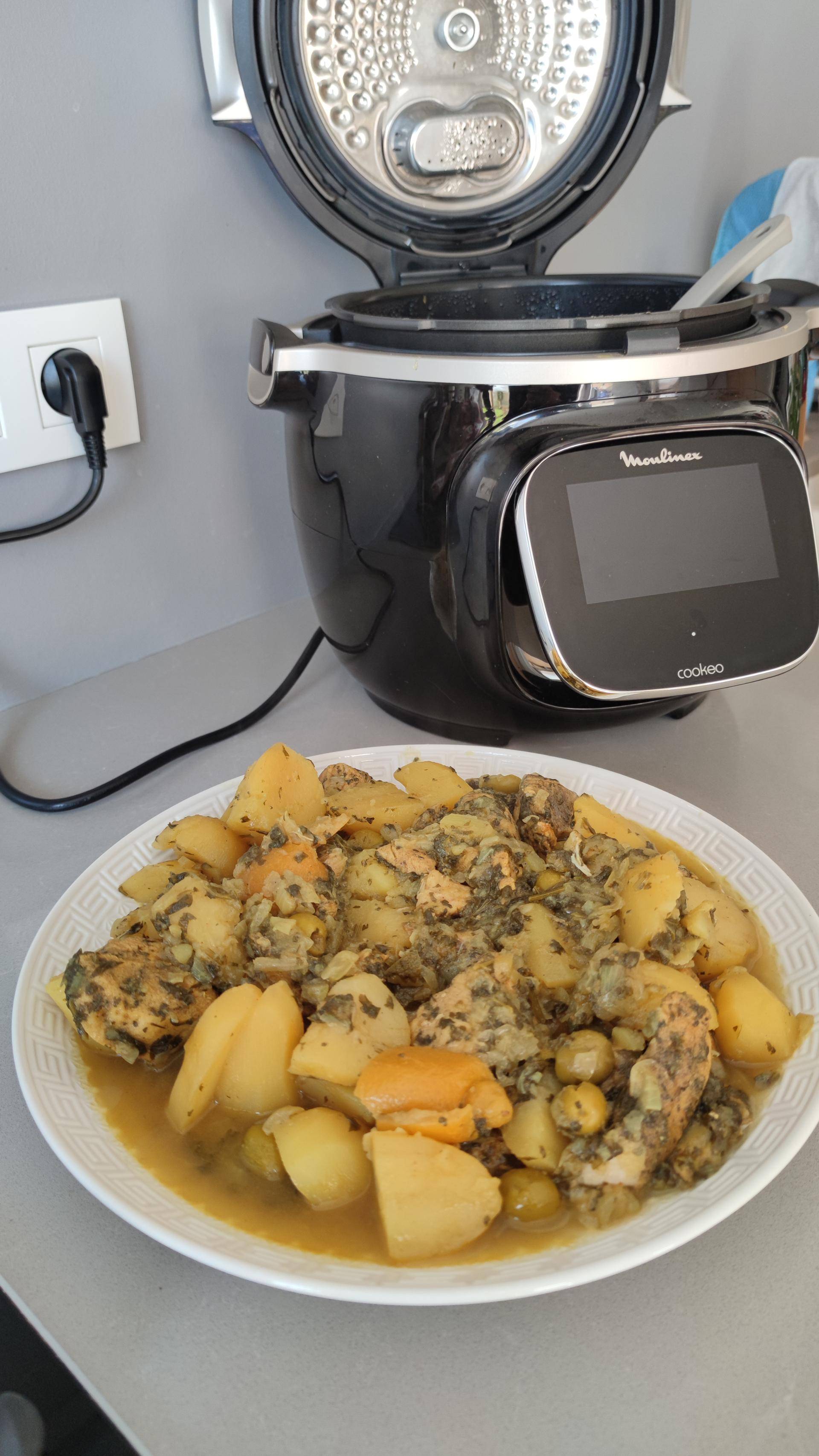 Tajine de poulet (poitrine) aux olives et citron confit - Recette Cookeo V3 | Moulinex