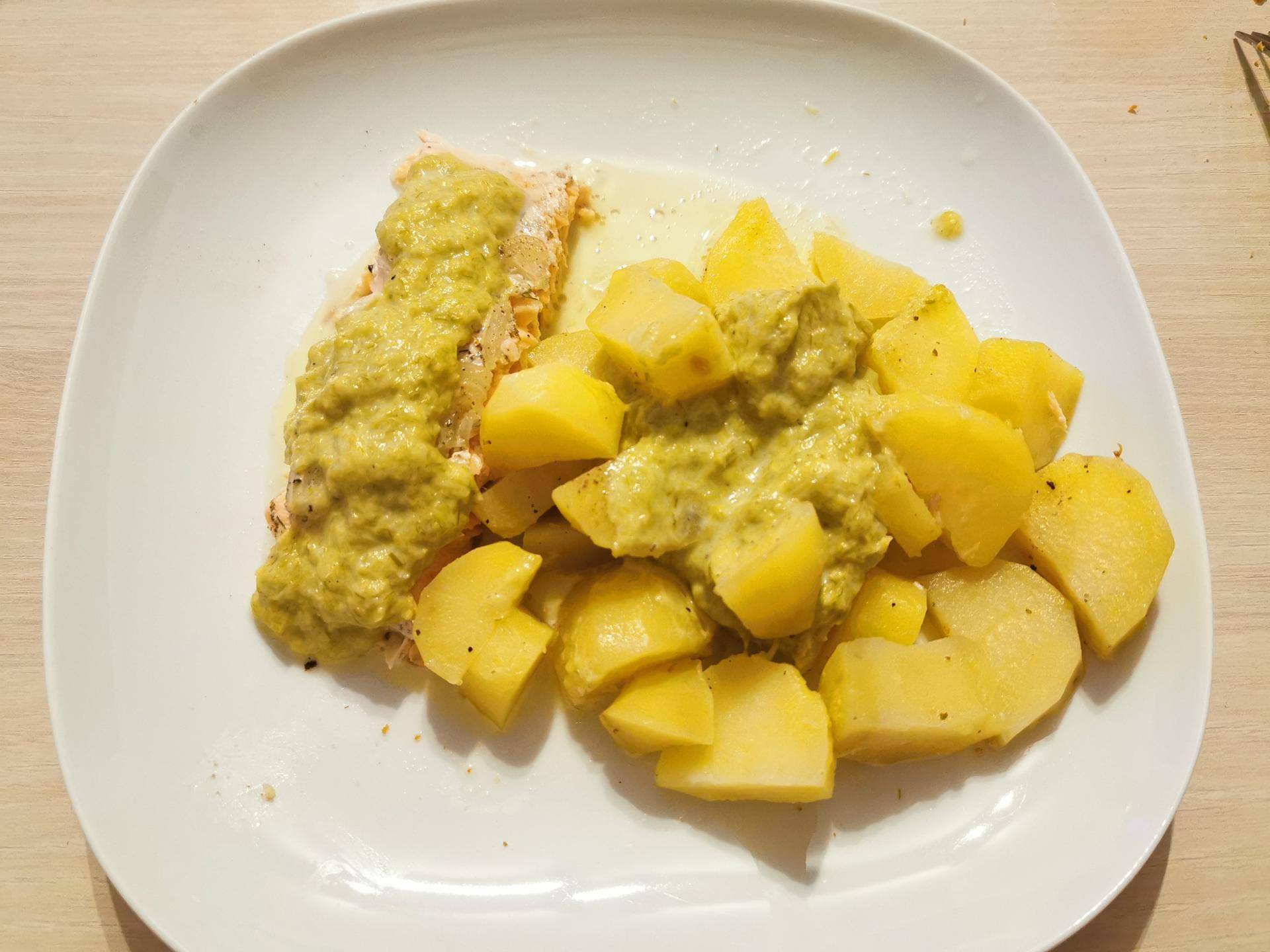 Filet de saumon, pommes de terre, sauce poireaux - Recette Companion XL | Moulinex