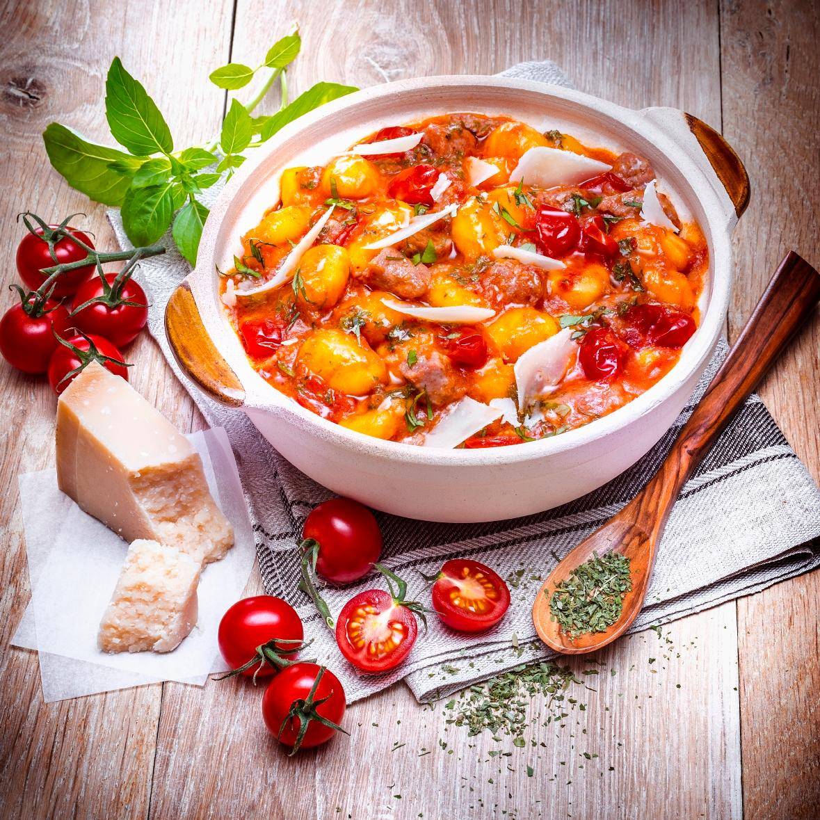 Gnocchis aux chipolatas et tomates - Recette Companion | Moulinex