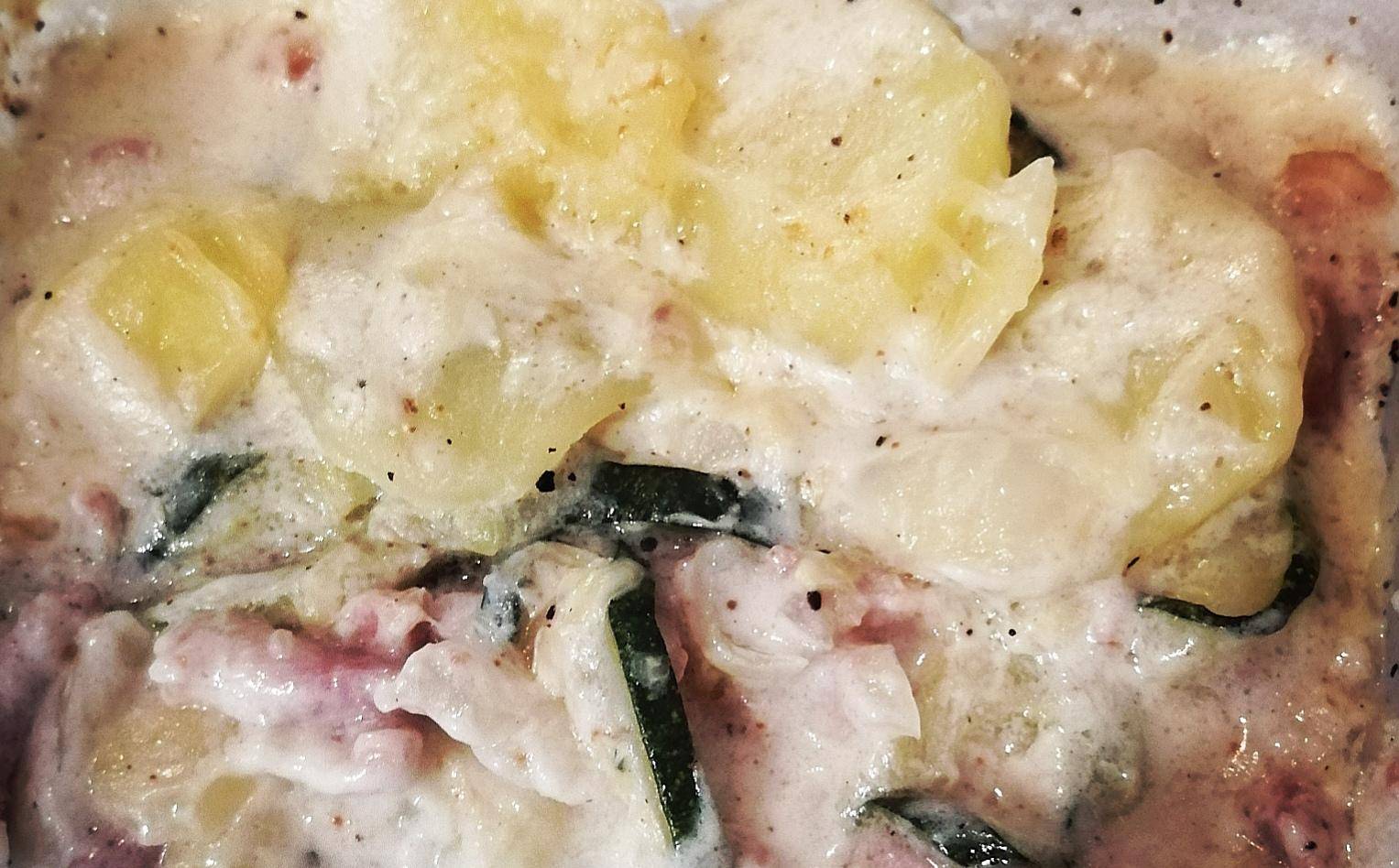 Gratin de courgettes, pommes de terres et lardons, - Recepten Companion XL | Moulinex