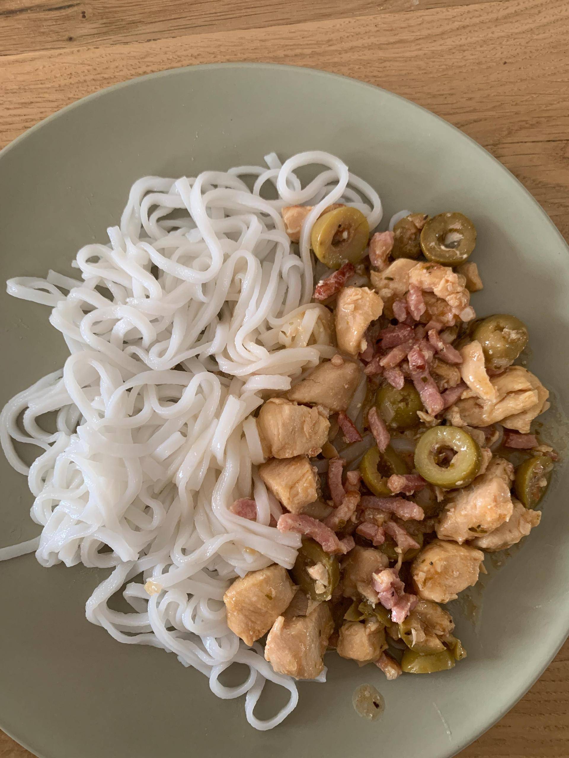 Poulet aux olives inspiration Corse - Recette Cookeo V3 | Moulinex