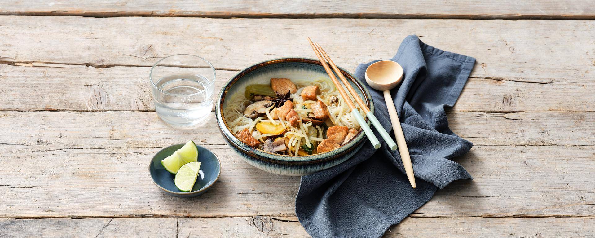 Wok de porc aux nouilles - Recette Cookeo V3 | Moulinex