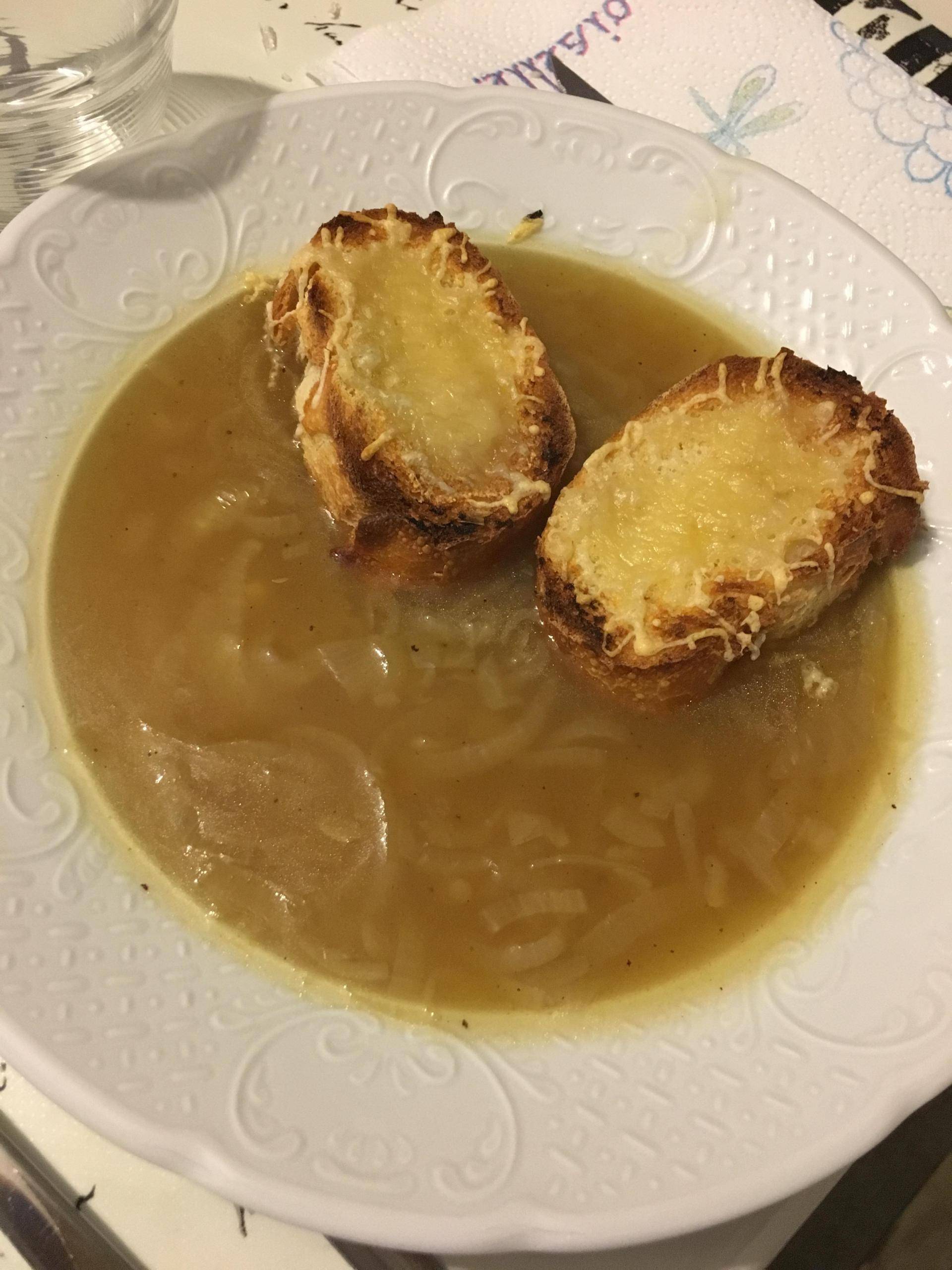 Soupe à l'oignon et tartines ail gruyère - Recepten Cookeo | Moulinex