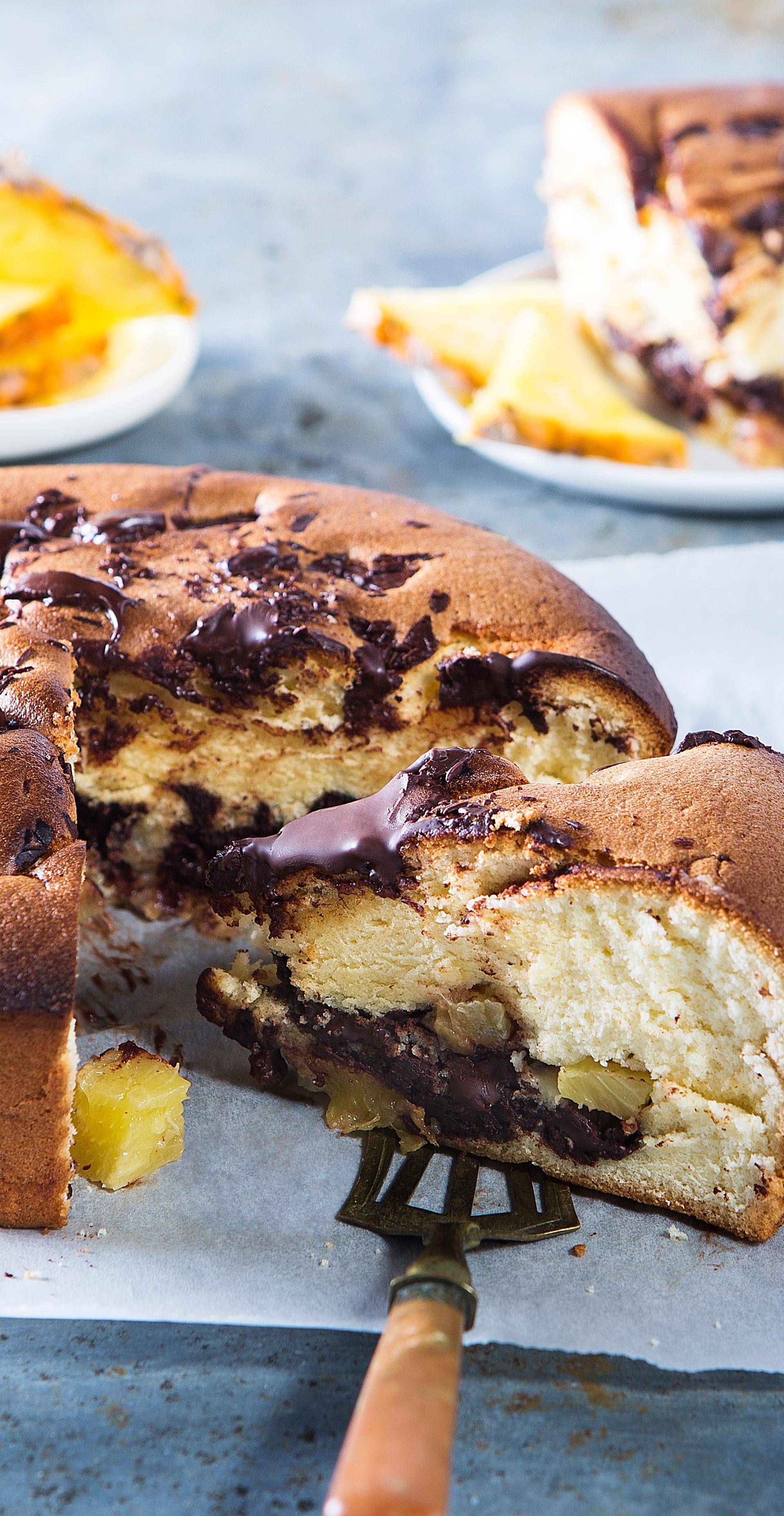 Gâteau moelleux ananas et pépites de chocolat Noir absolu - Recette Companion Connect | Moulinex