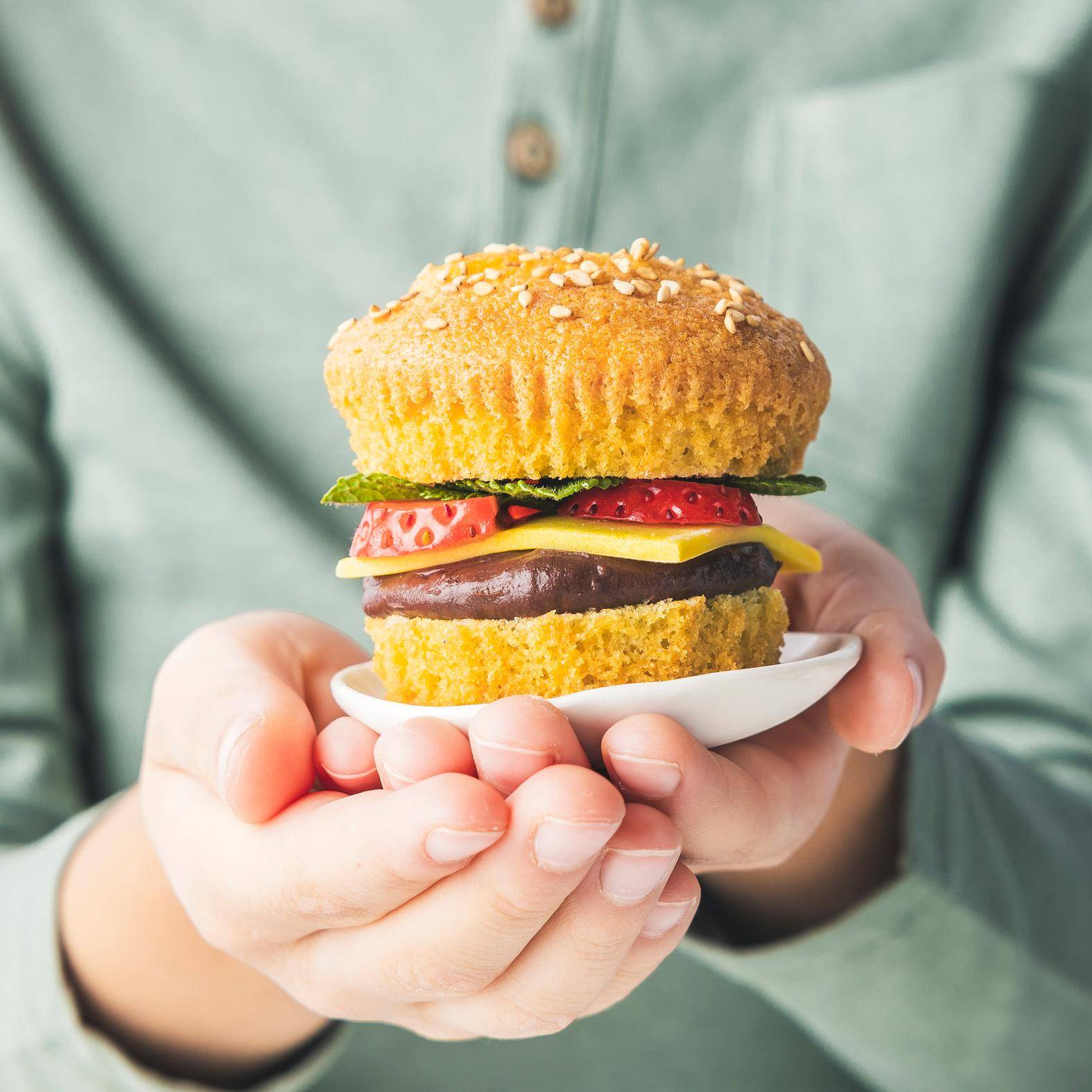 Cupcakes en trompe-l’œil burgers - Recette Kitchen Machines Touch/Touch + | Moulinex