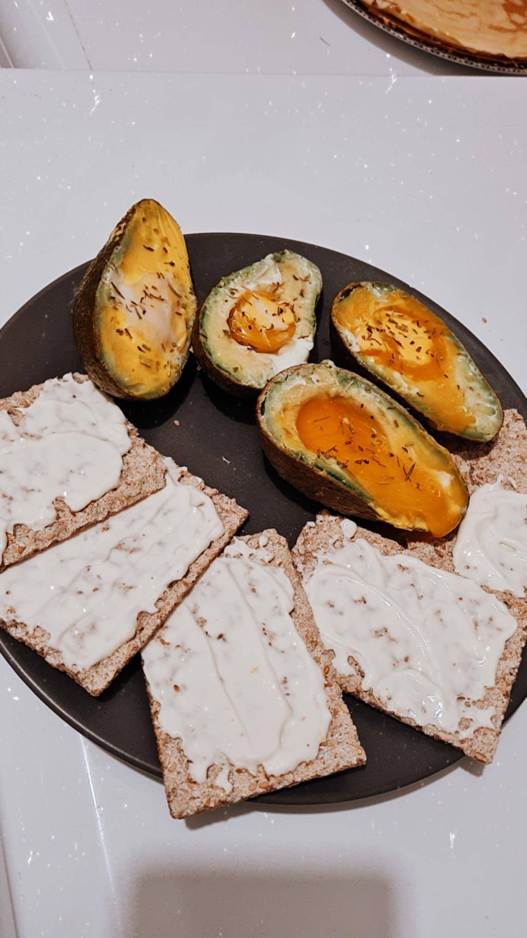 Avocats aux œufs - Recette Cookeo | Moulinex