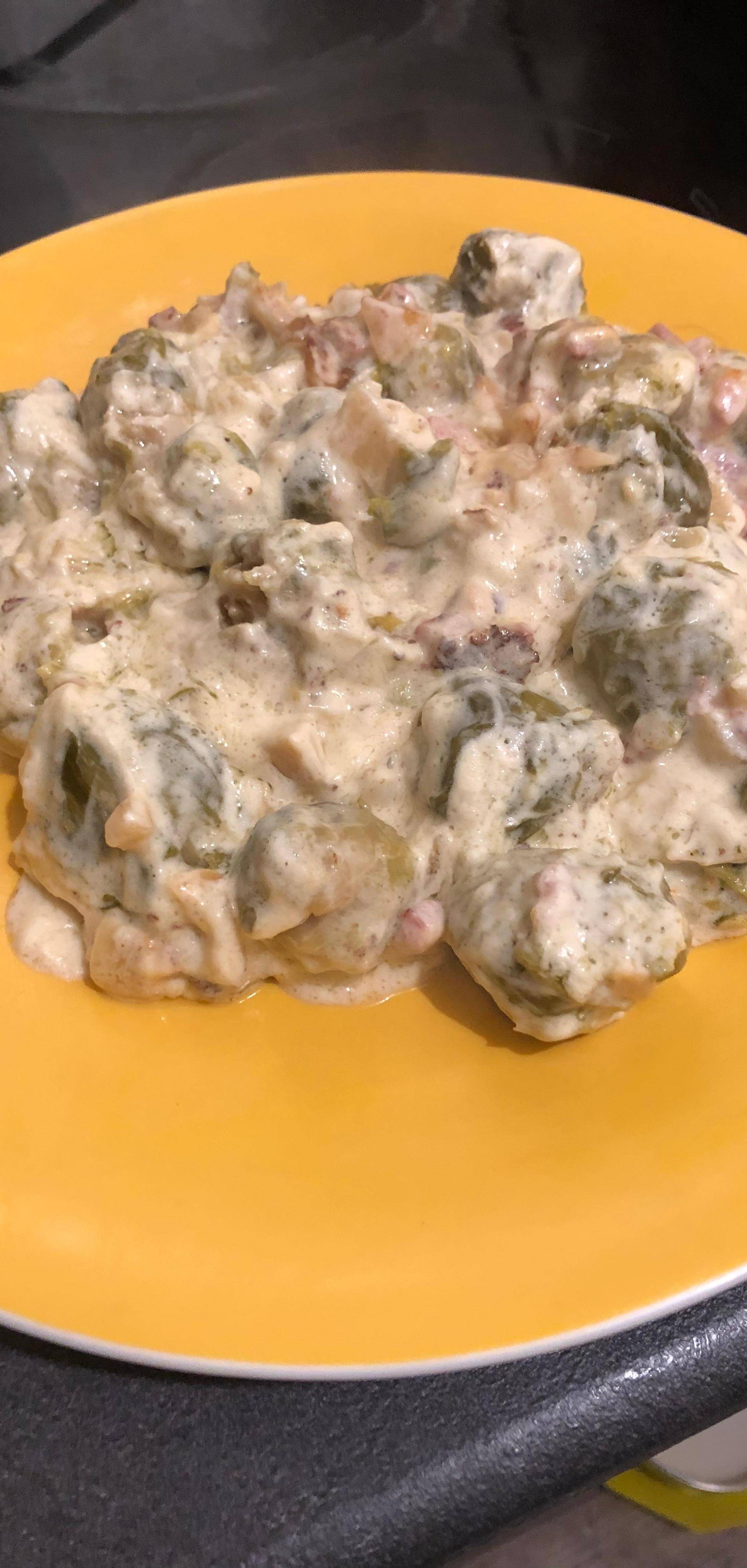 Choux de Bruxelles à la crème et aux petits lardons - Recette Cookeo | Moulinex