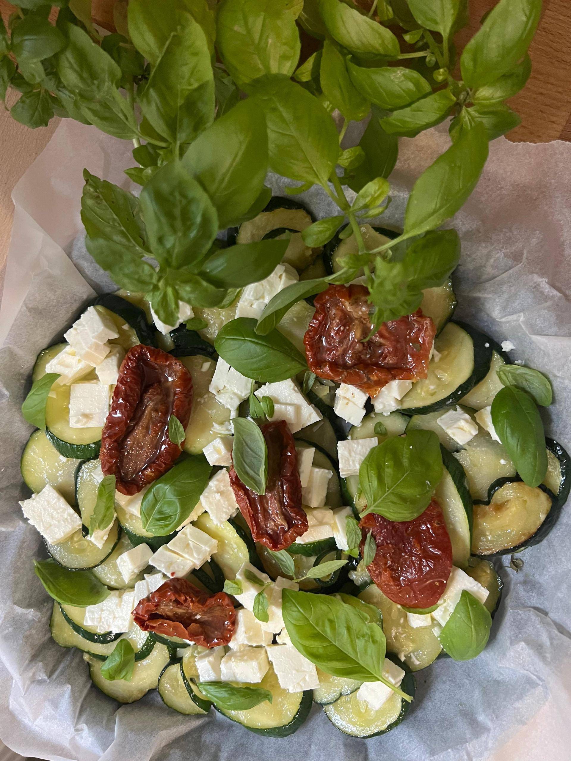 Quiche sans pâte courgette fêta basilic - Recepten Cookeo V3 | Moulinex