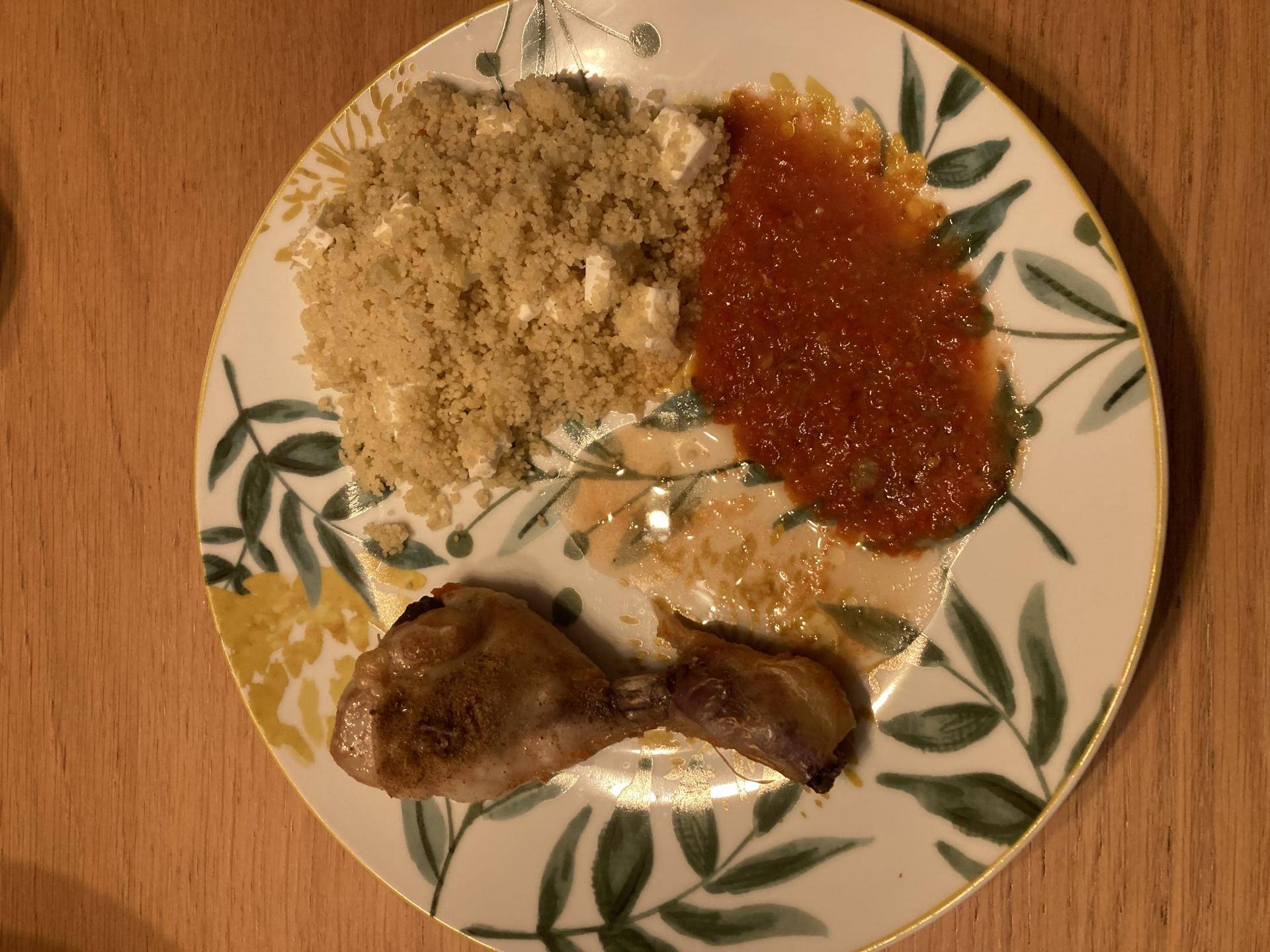 Poulet à la sauce poivrons rouge et couscous courgette et Feta - Recette Companion Connect XL | Moulinex