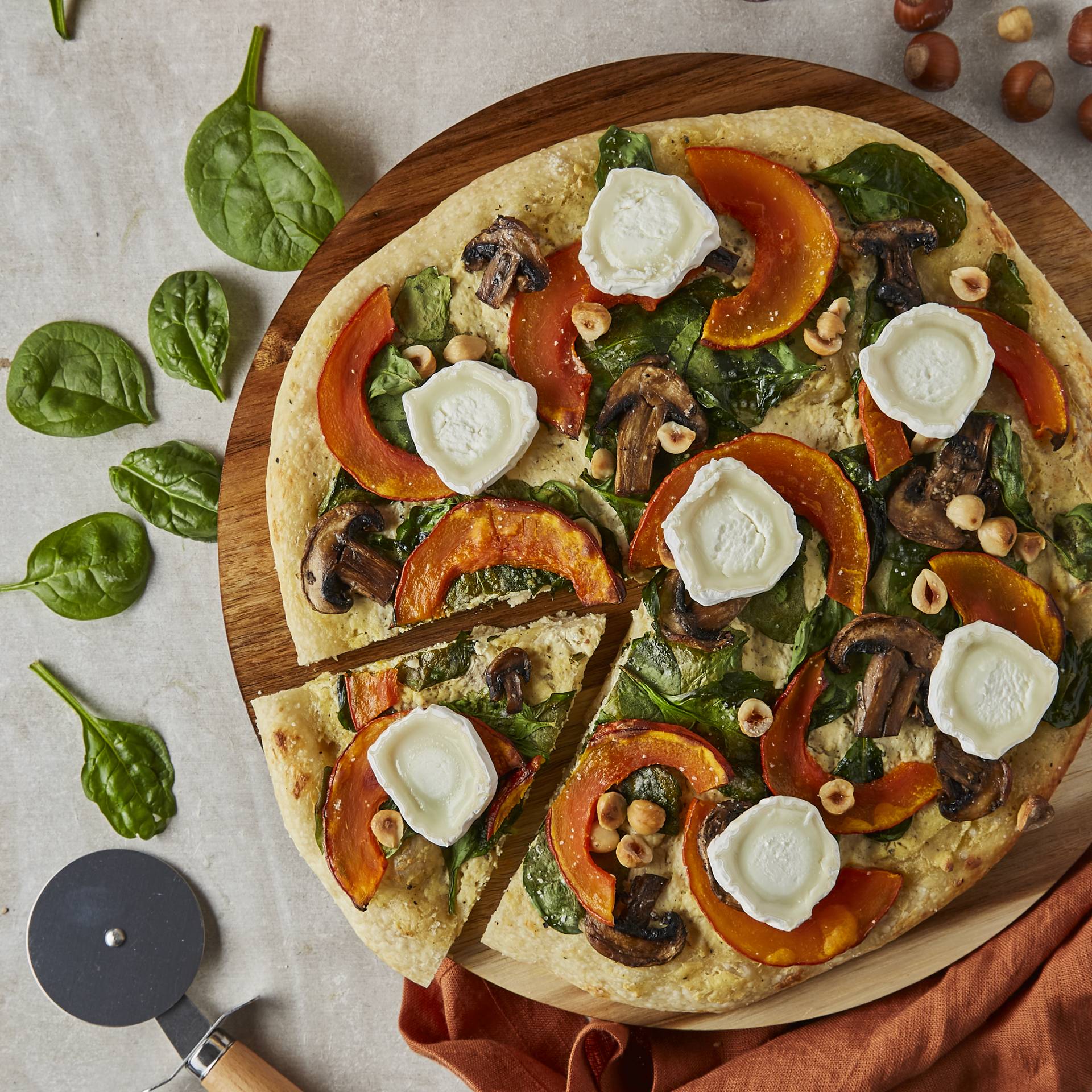 Pizza blanche aux légumes d'hiver - Recette Companion | Moulinex