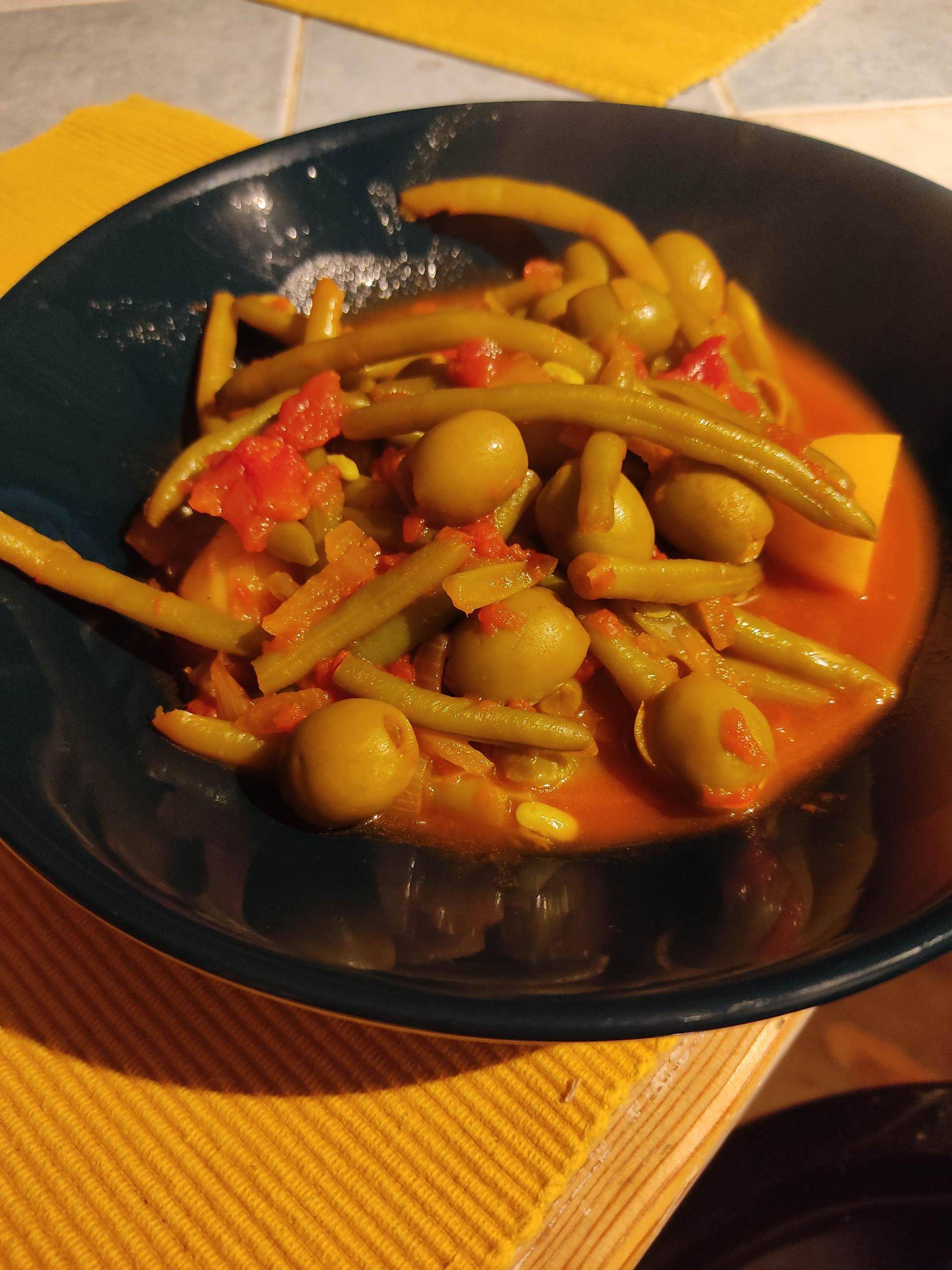 Mijoté de haricots verts tomates et olives - Recepten Cookeo | Moulinex