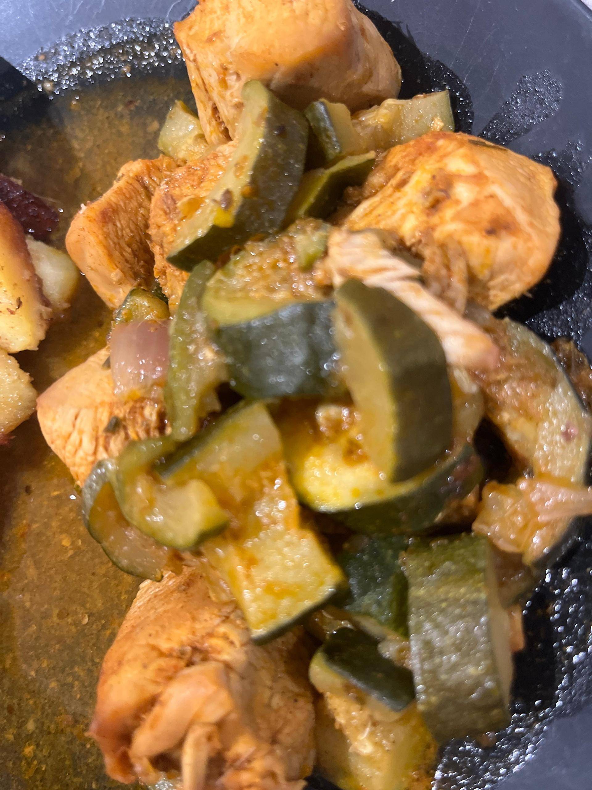 Poulet paprika miel et courgettes - Recette Cookeo | Moulinex