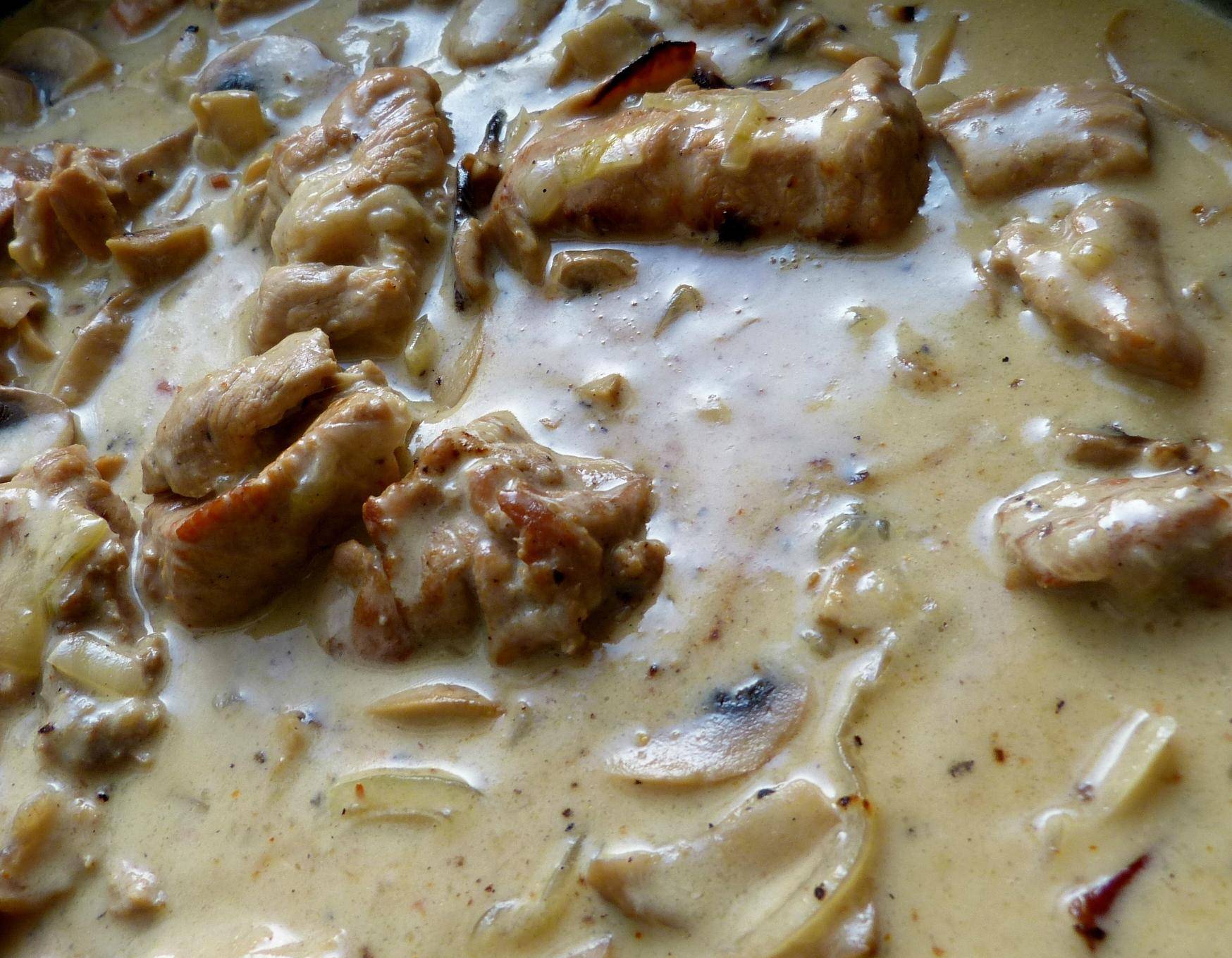 Rôti de Veau Sauce à la crème & Champignons - Recepten Cookeo V3 | Moulinex