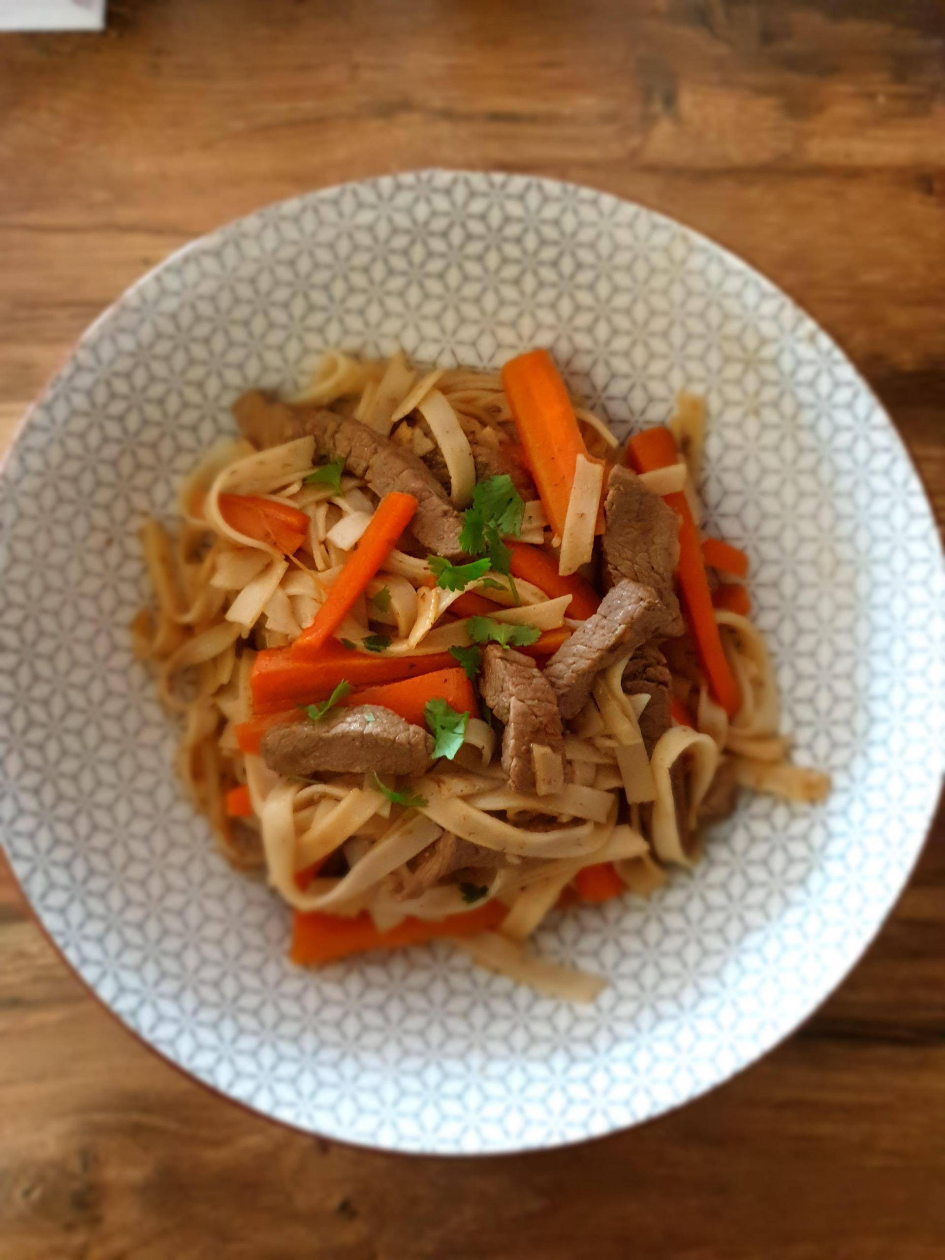 Pad Thaïlande au Boeuf et aux légumes - Recette Cookeo V3 | Moulinex