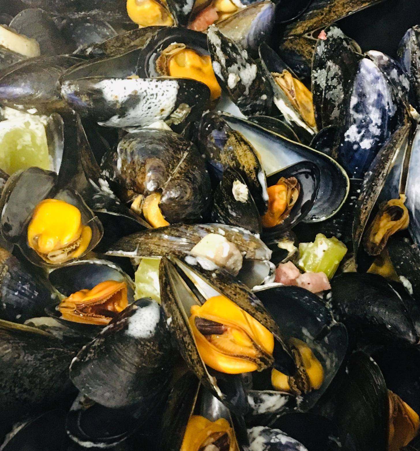 Moules lardons,champignons,crème fraîche - Recepten Cookeo | Moulinex
