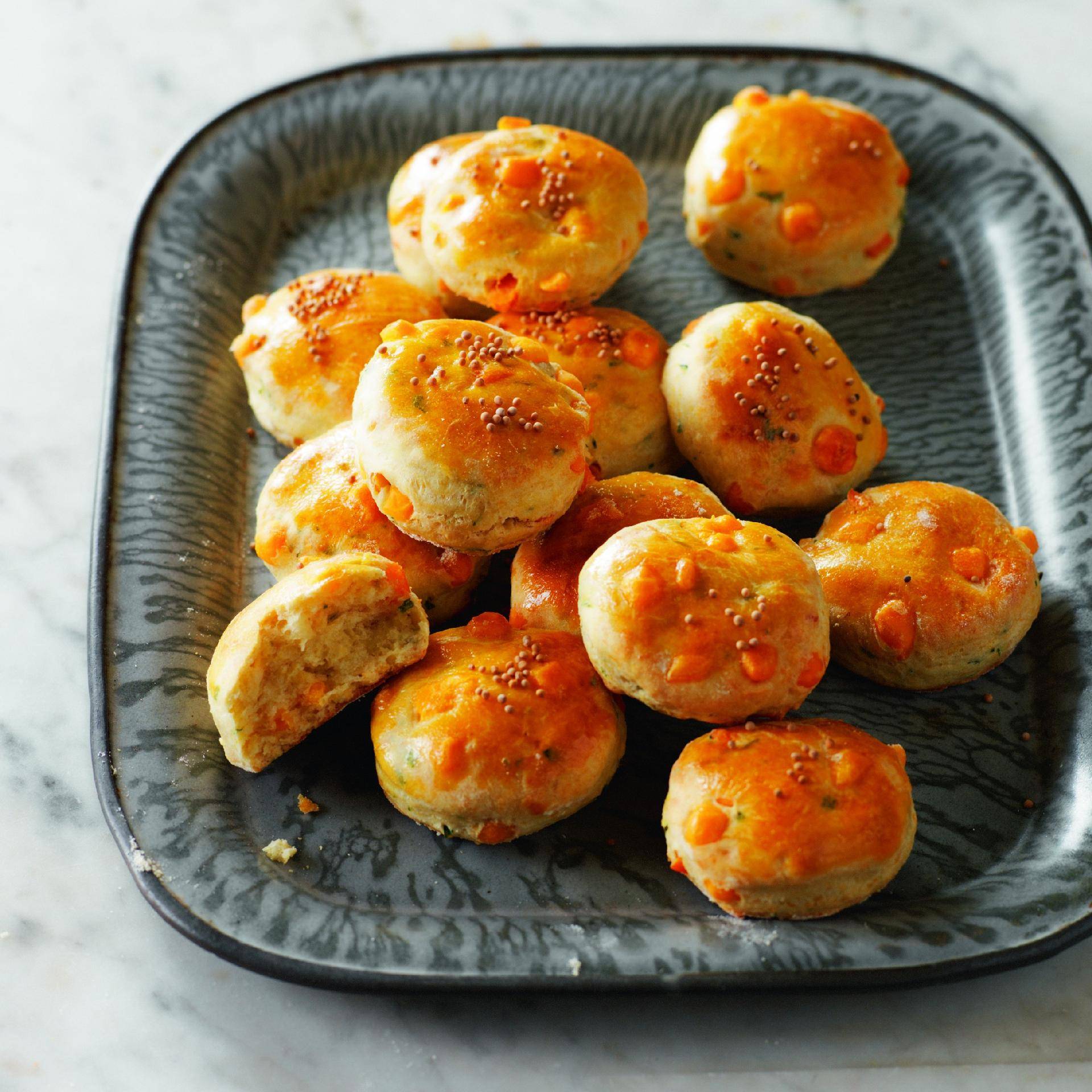 Scones cheddar & ciboulette - Recette Companion | Moulinex
