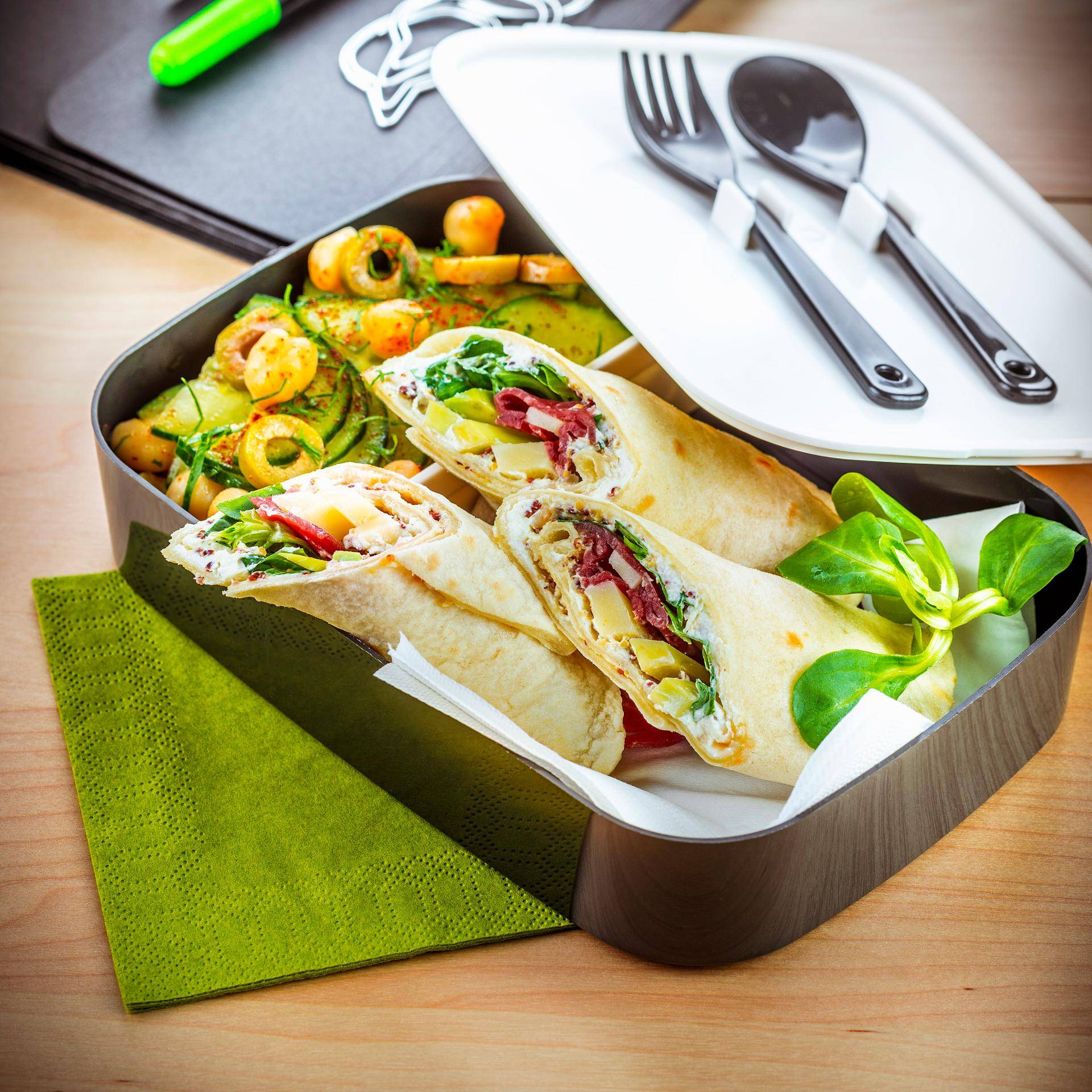 Wraps maison et salade de pois chiche et concombre - Recepten Companion | Moulinex