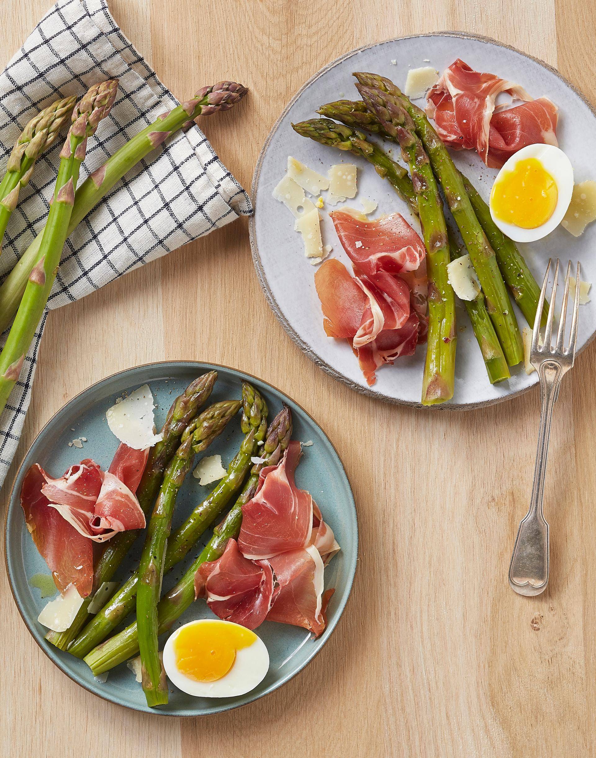 Asperges et œufs mollets au jambon de Parme - Recette Cuiseur vapeur | Moulinex