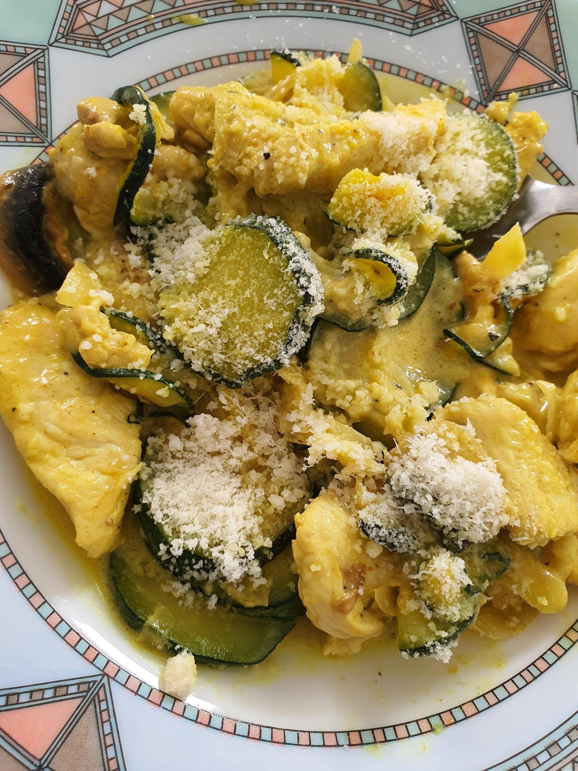 Poêlée de courgettes et poulet au curcuma - Recepten Cookeo | Moulinex