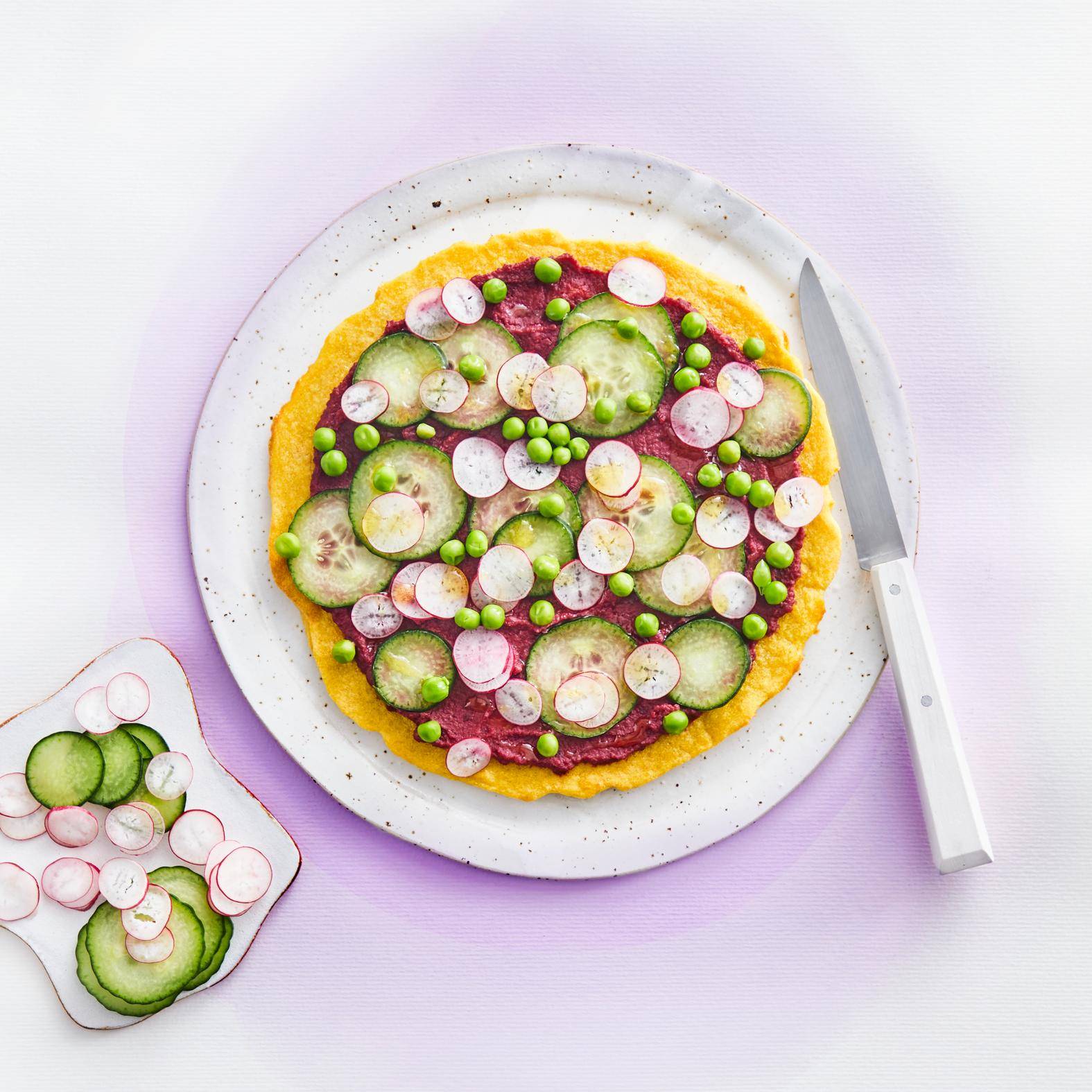 Socca au houmous de betteraves rôties et crudités - Recepten Click&Cook | Moulinex