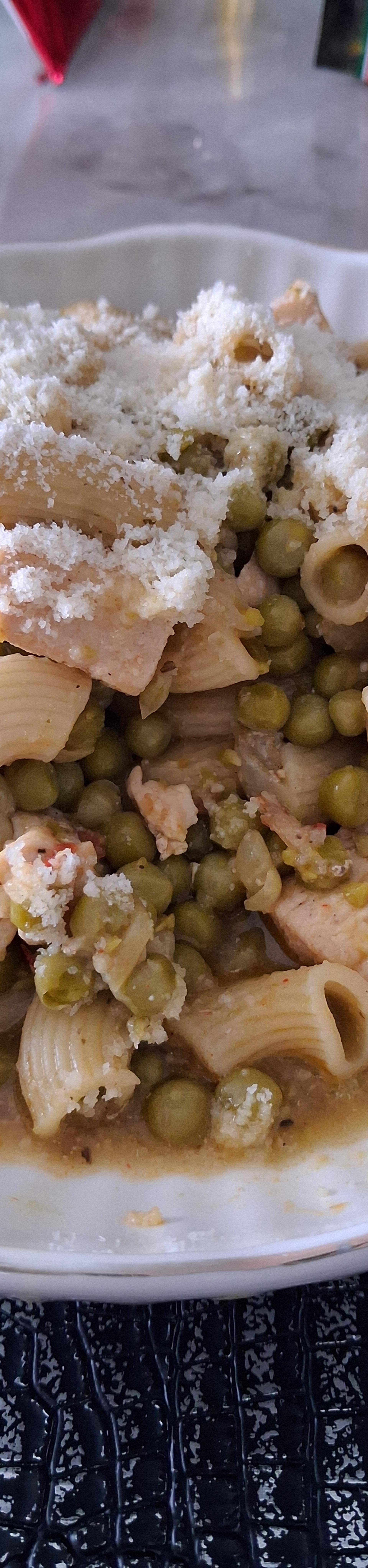 Pasta pollo e piselli - Recette Cookeo | Moulinex