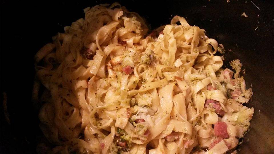 Tagliatelles au jambon et brocoli - Recette Cookeo | Moulinex
