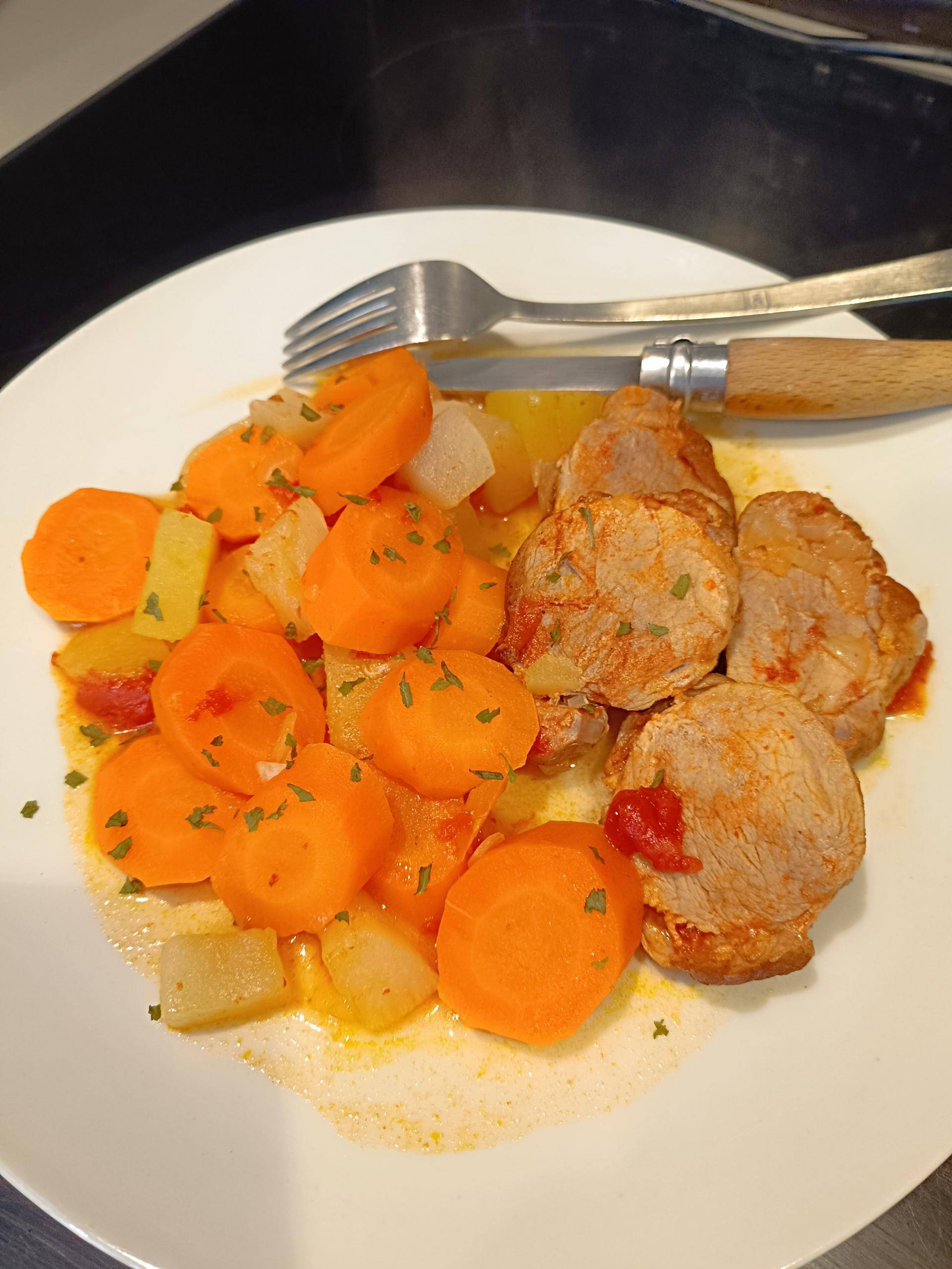 Médaillons de filet mignon de porc, légumes du jardin - Recette Cookeo | Moulinex