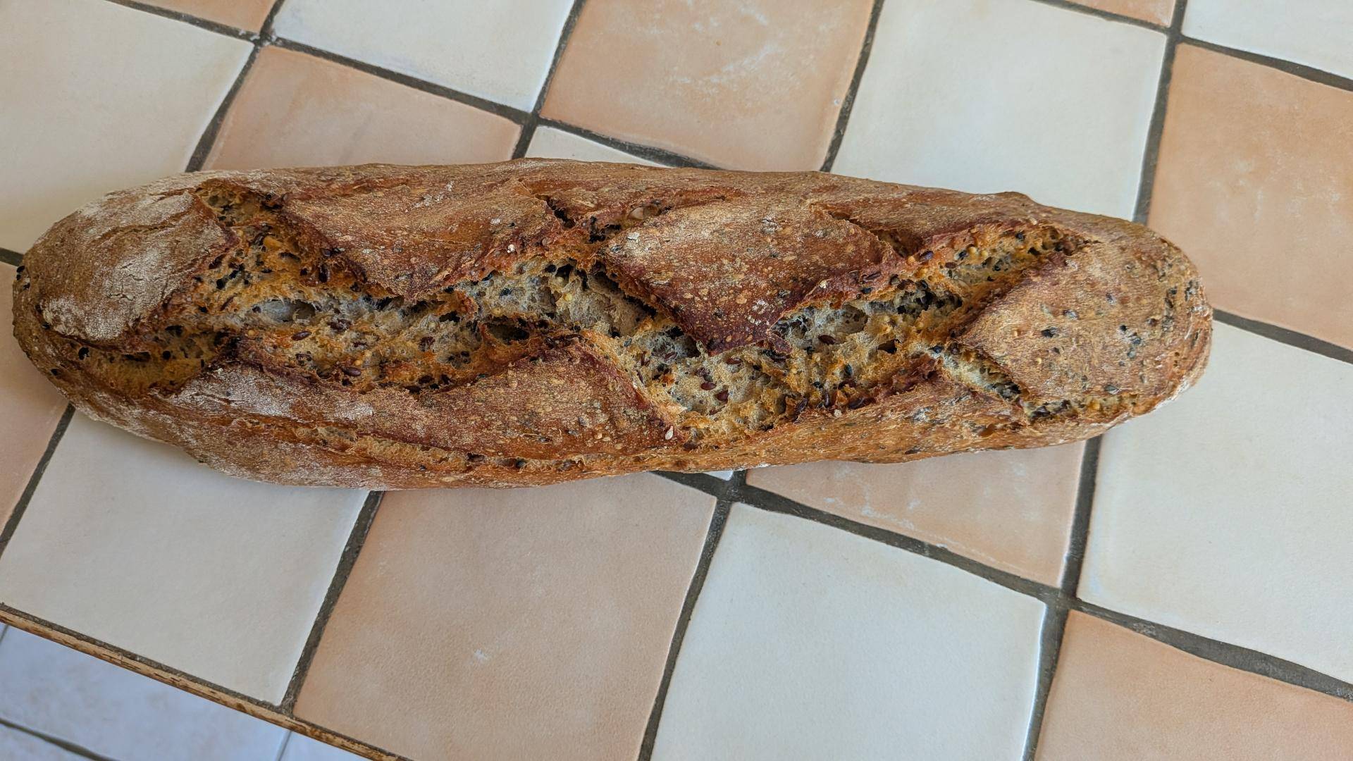 Pain au levain aux graines - Recette Companion Connect XL | Moulinex