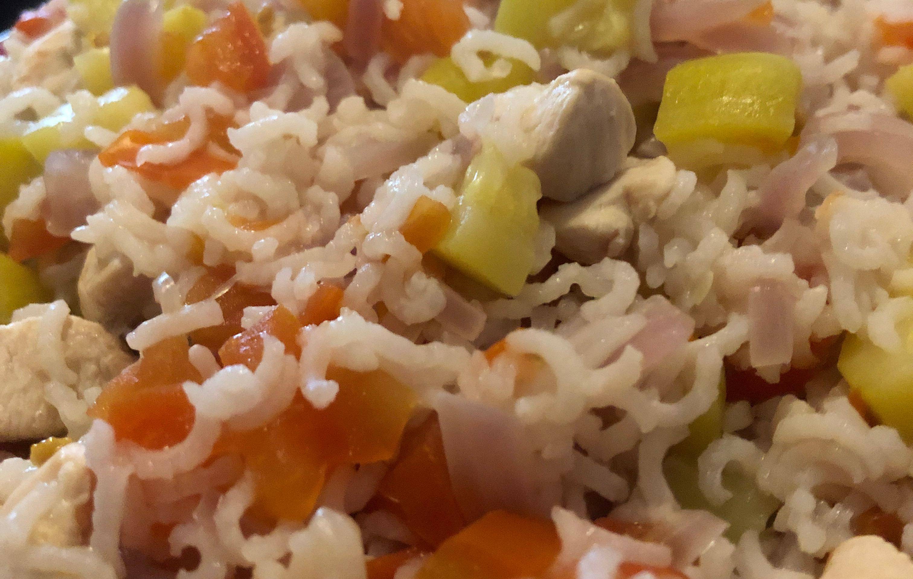 Dinde à la tomate avec son riz et ses légumes - Recette Cookeo | Moulinex
