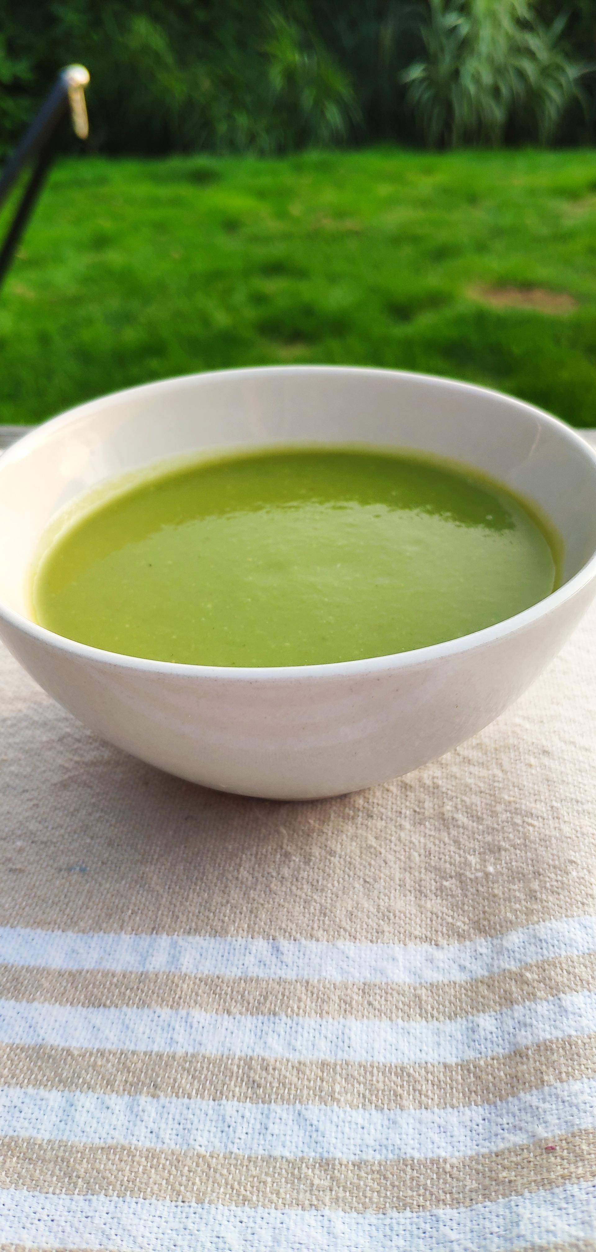 Potage aux courgettes et à la roquette - Recette Cookeo | Moulinex