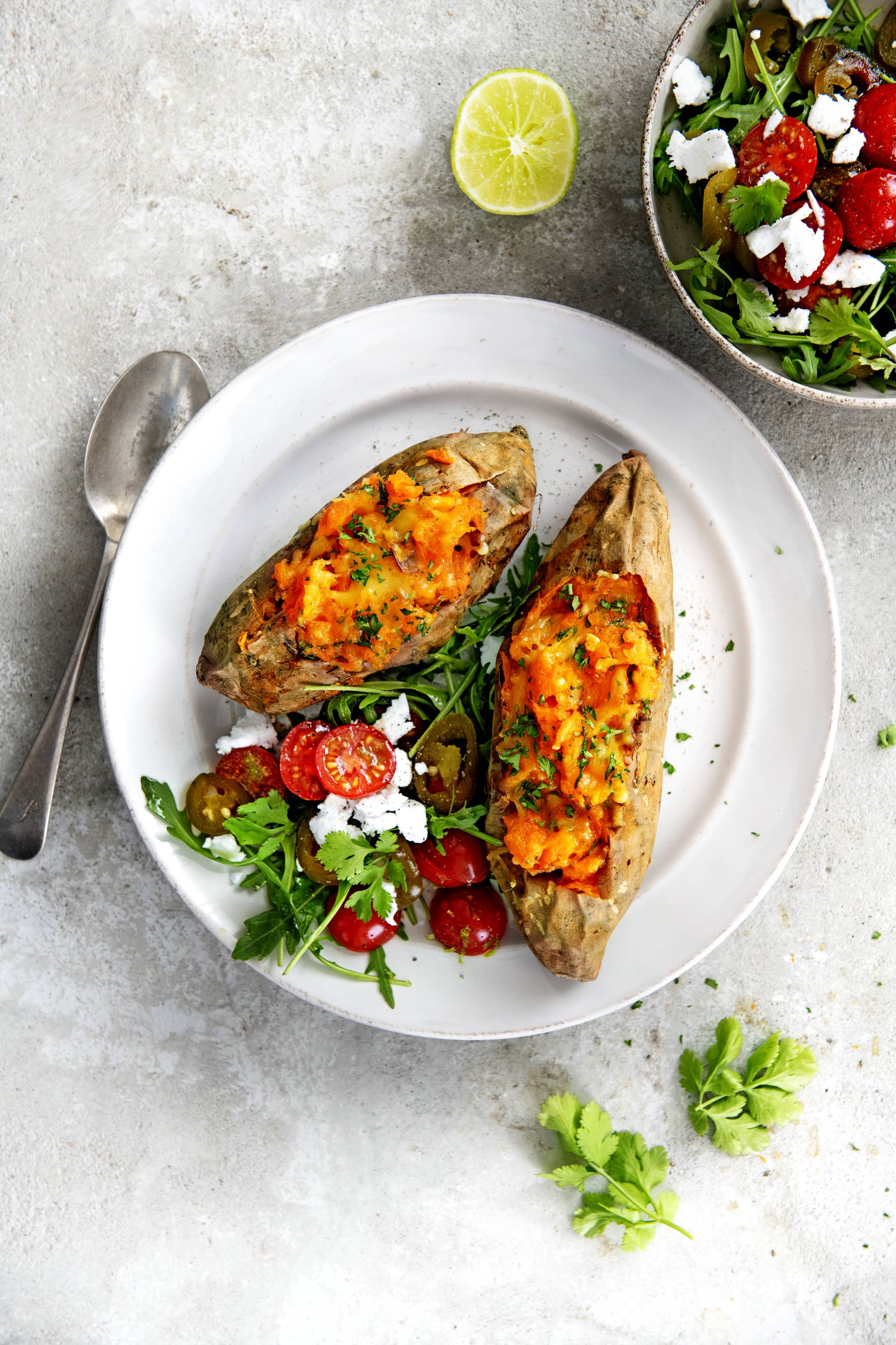Gevulde zoete aardappel met vegan fetasalade - Recepten EASY FRY & GRILL 2 in 1 DIGITAL | Moulinex