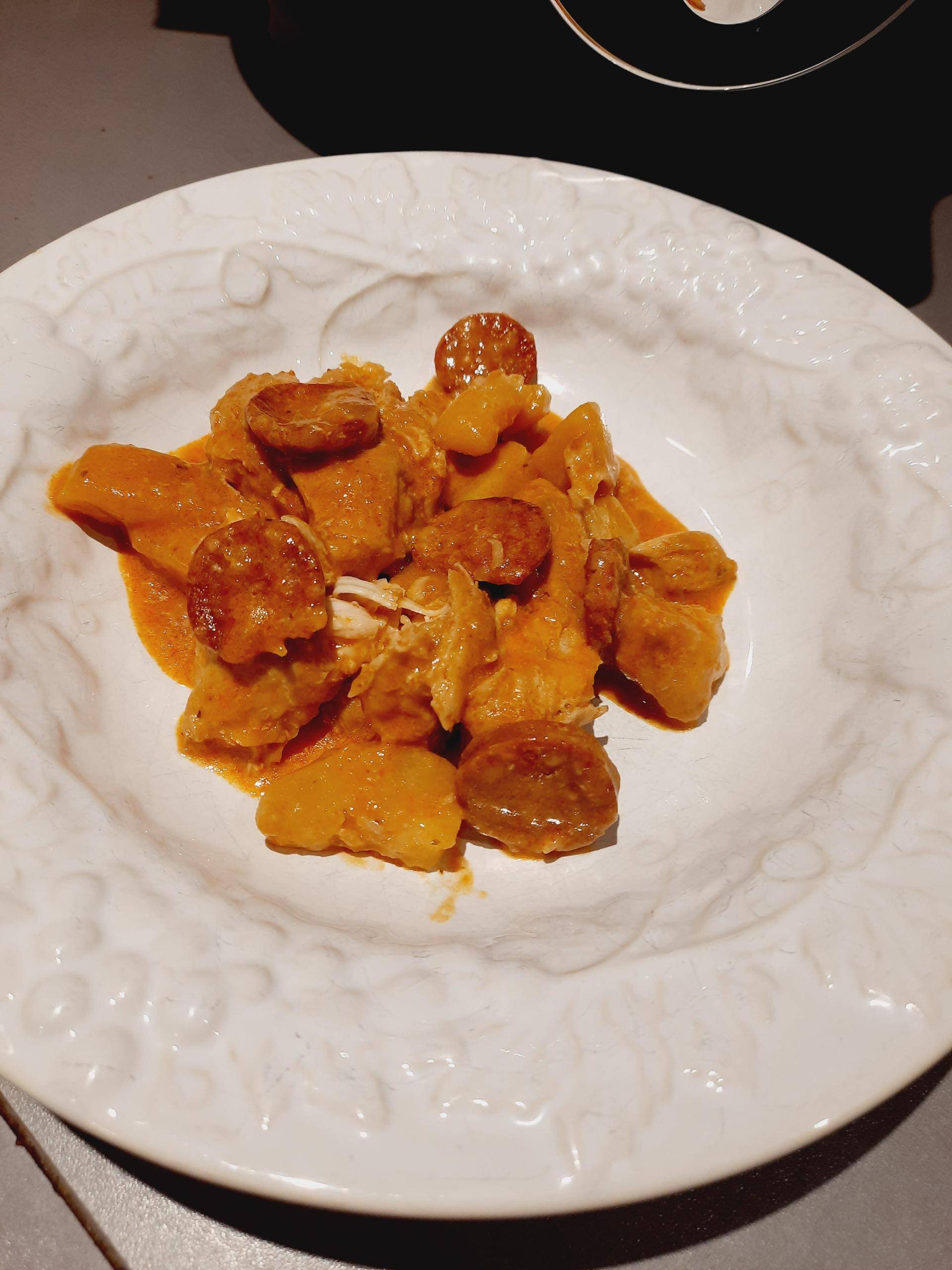 Aiguillettes de poulet, pommes de terre chorizo - Recepten Cookeo | Moulinex