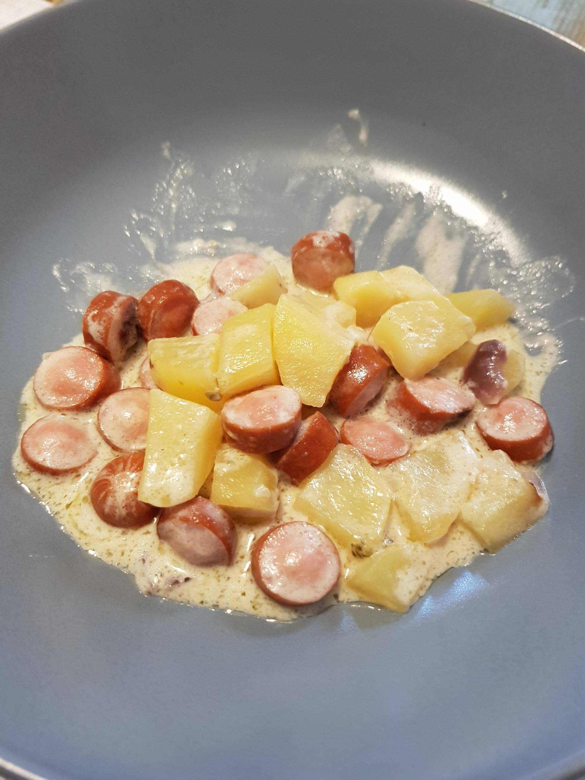 Pomme de terre, knakis, Roquefort - Recette Cookeo | Moulinex