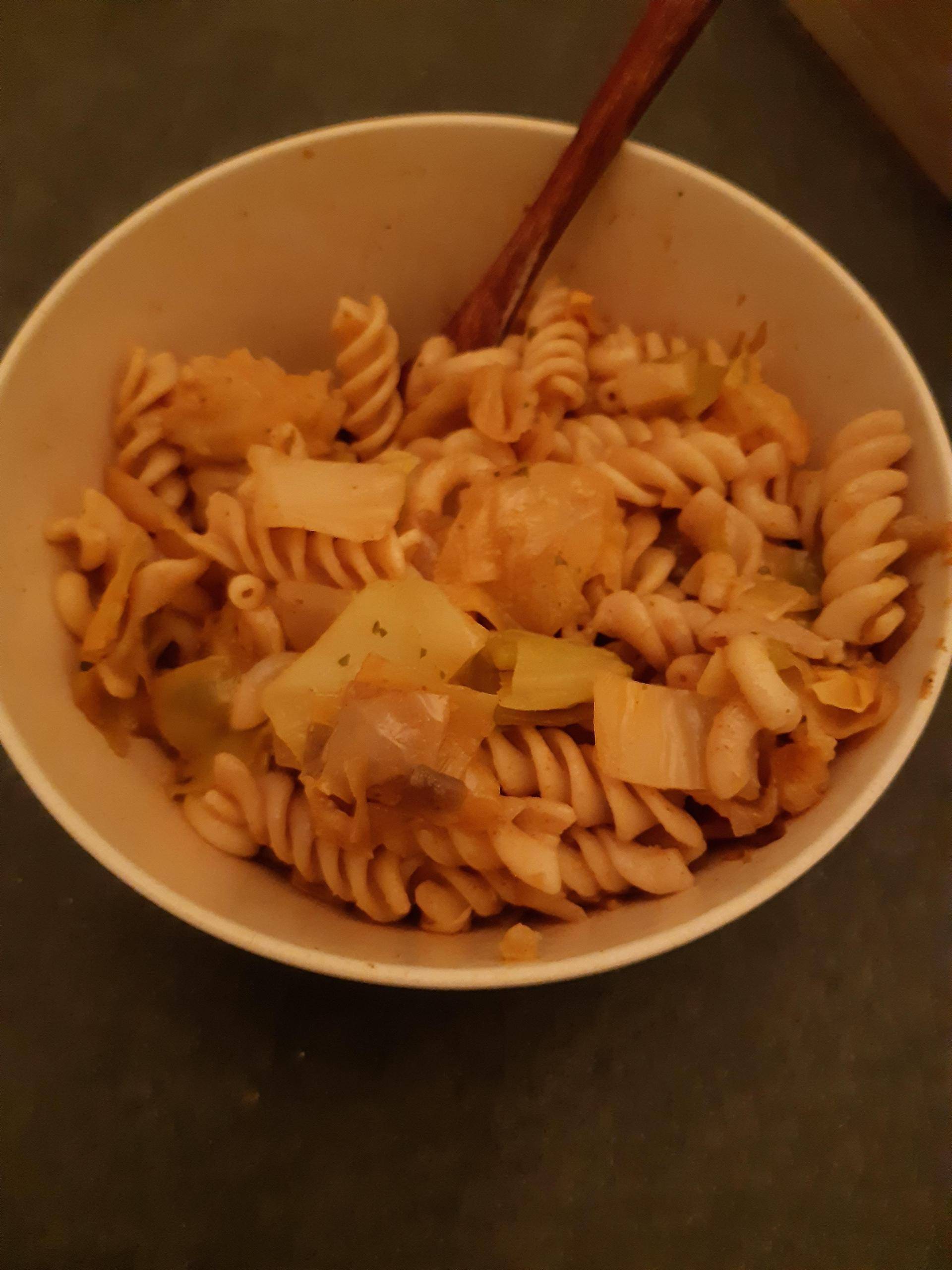 Pâtes au chou blanc et paprika - Recette Cookeo | Moulinex