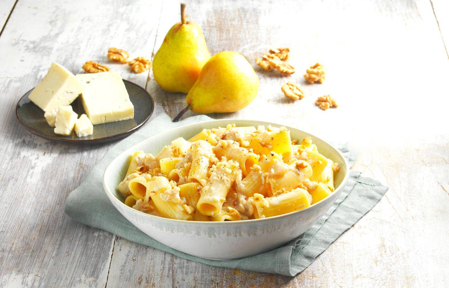 Rigatoni au gorgonzola, aux poires et aux noix - Recepten Cook'in One | Moulinex