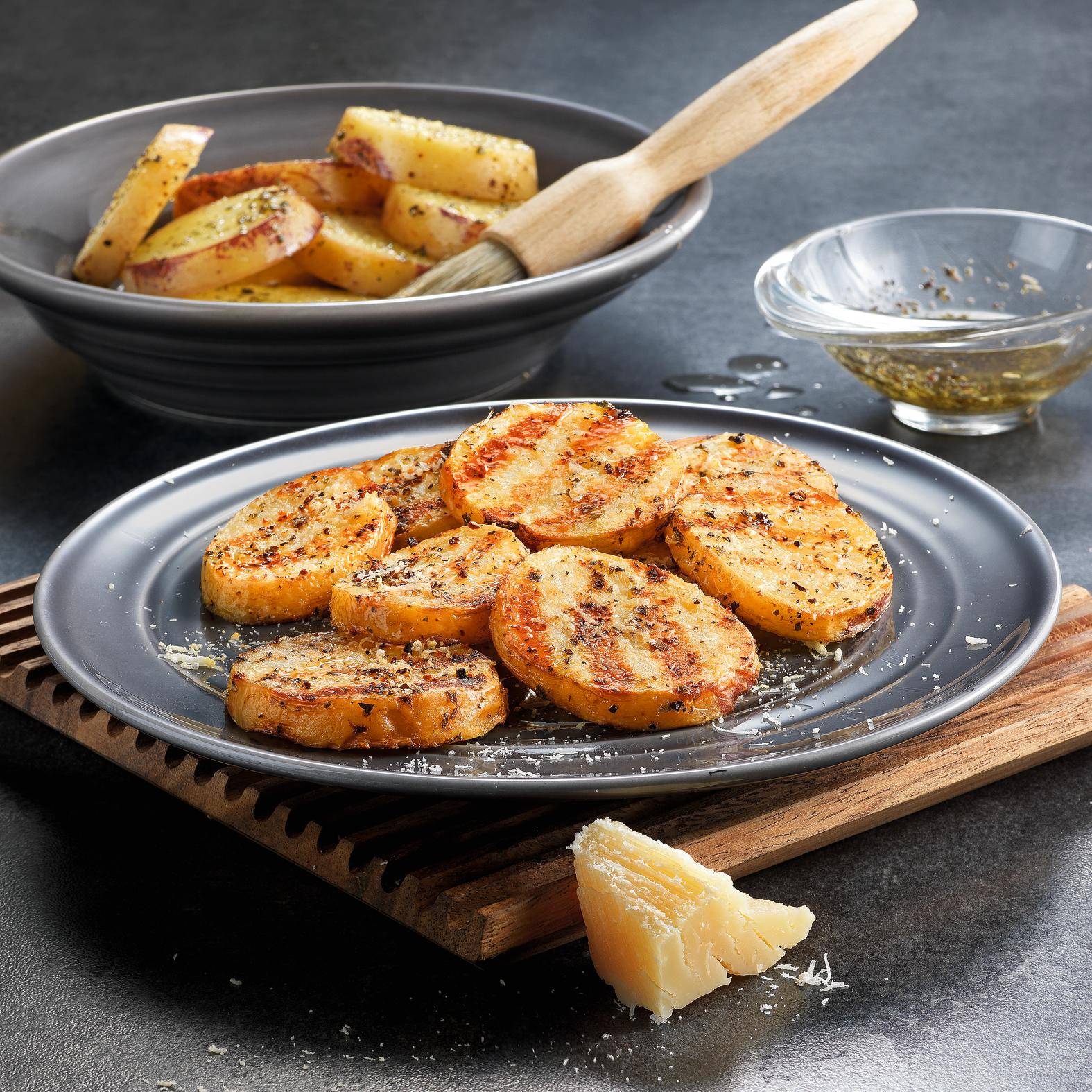 Pommes de terre au parmesan et aux herbes - Recette EASY FRY & GRILL 2 in 1 DIGITAL | Moulinex
