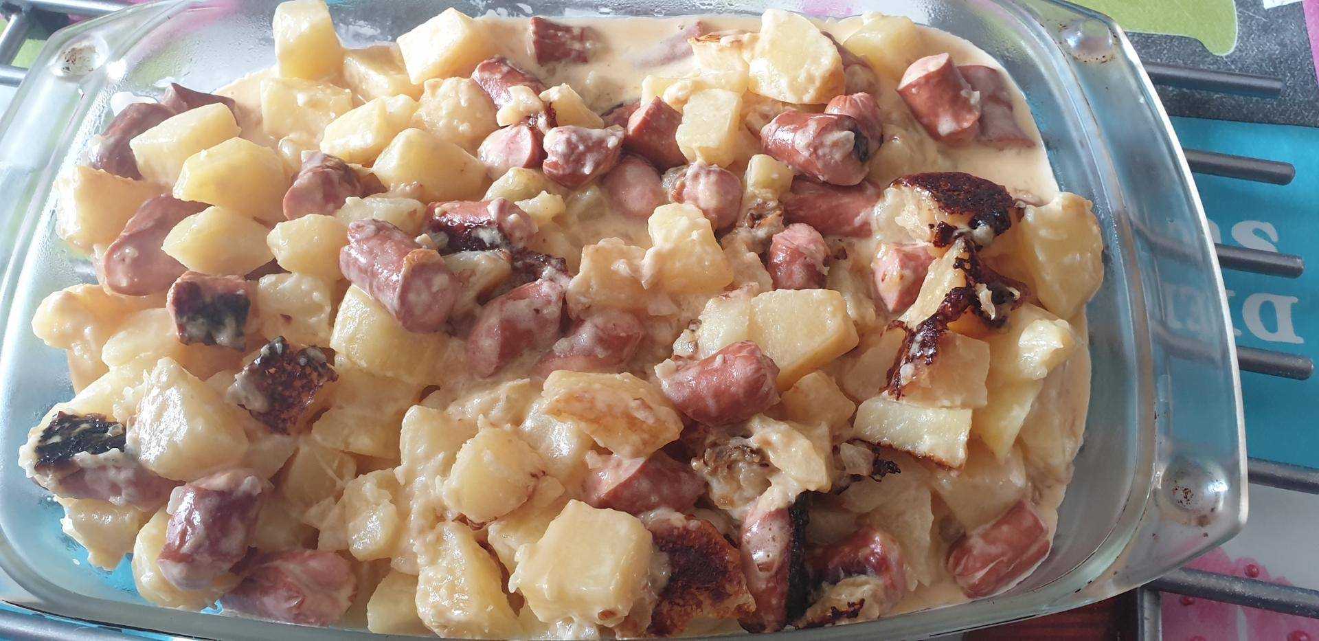 Pommes de terre, knackis sauce cheddar - Recepten Cookeo | Moulinex