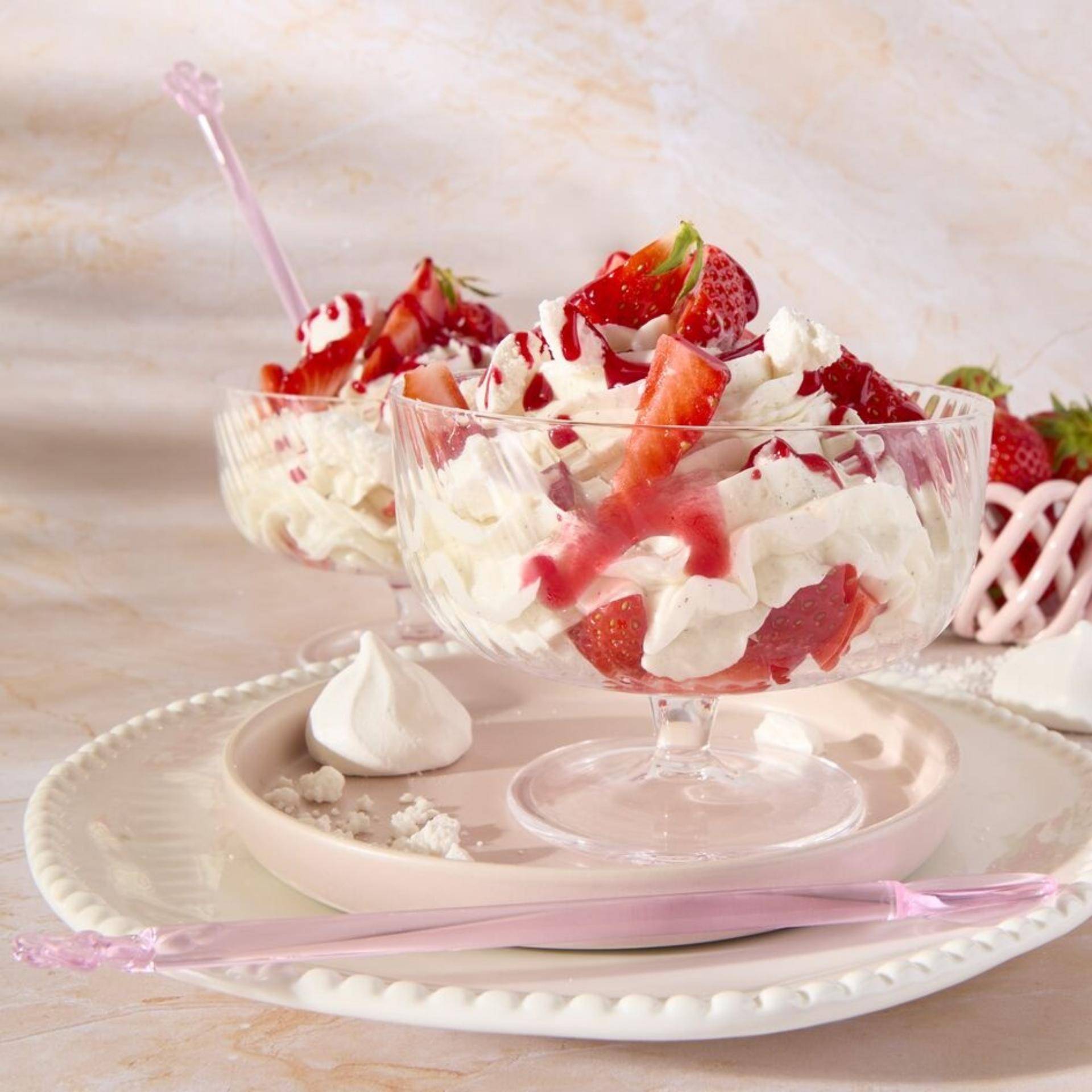 Yaourt glacé façon Eton Mess - Recette Freezi | Moulinex