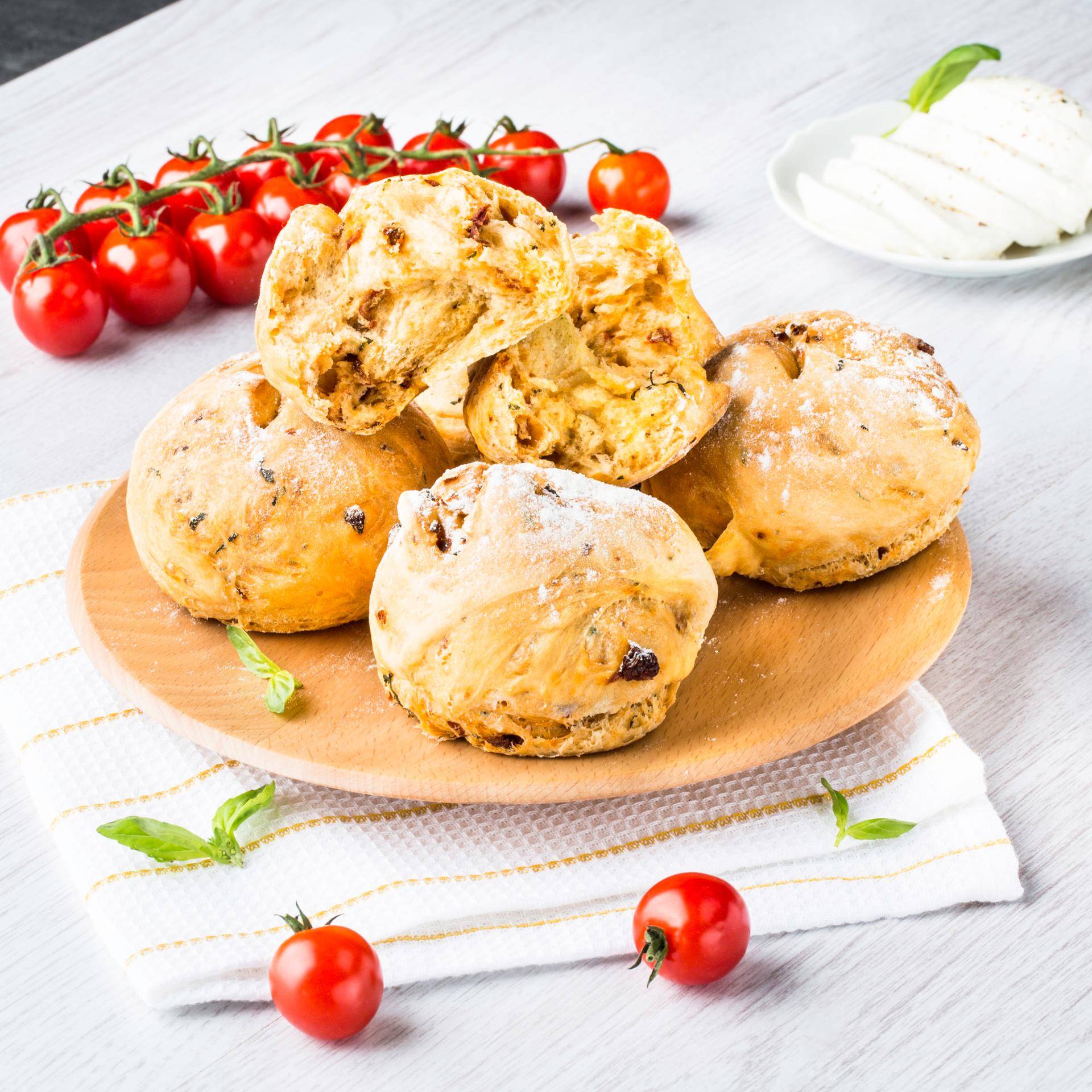 Petits pains tomate basilic - Recette Companion | Moulinex