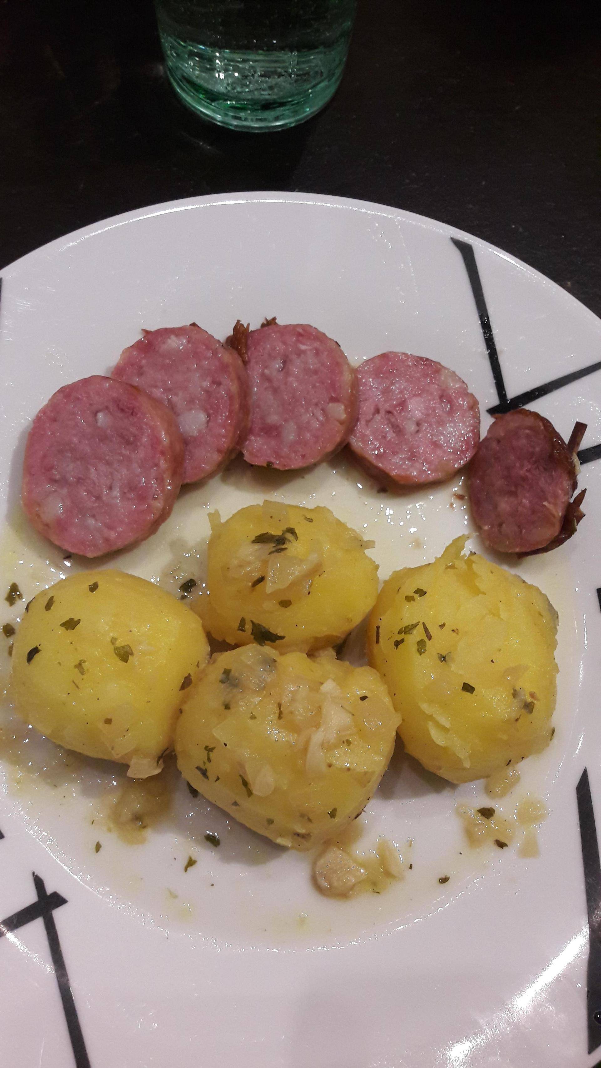 Saucisse de Morteau au vin blanc - Recepten Cookeo | Moulinex