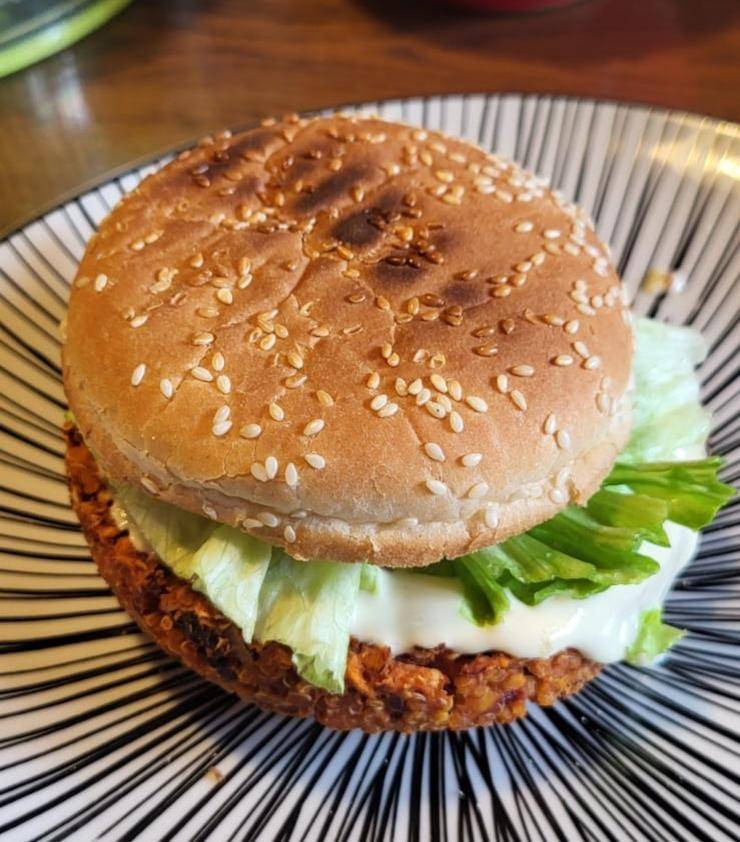 Palets végé au quinoa et sauce moutarde délicieuse - Recette Companion Connect XL | Moulinex