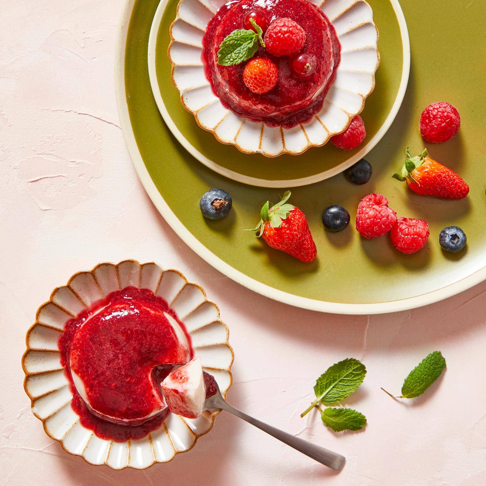 Panna cotta vegan et son coulis de fruits rouges - Recepten Perfectmix Cook | Moulinex