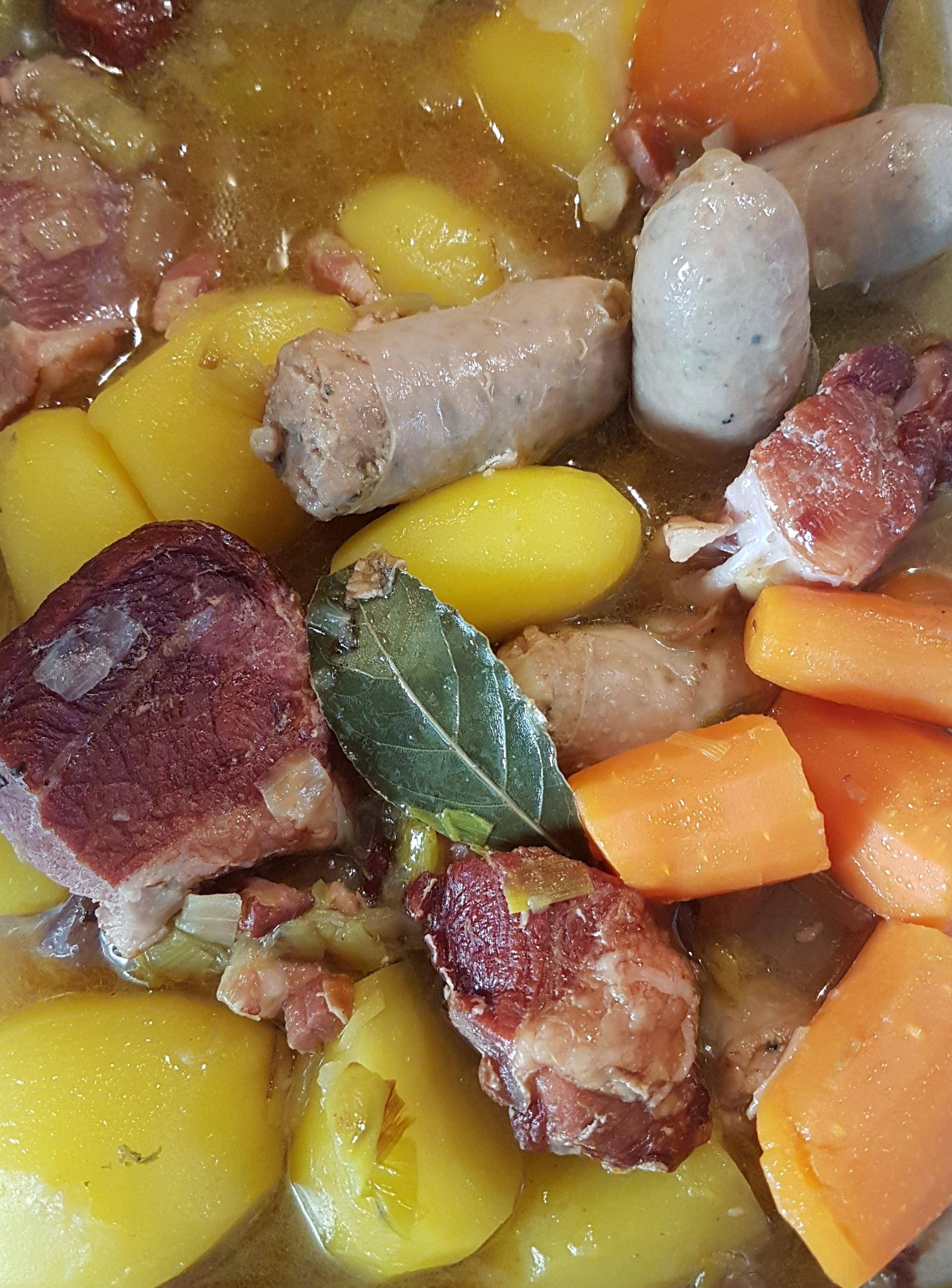 Saucisses palette légumes en bouillon - Recepten Cookeo | Moulinex