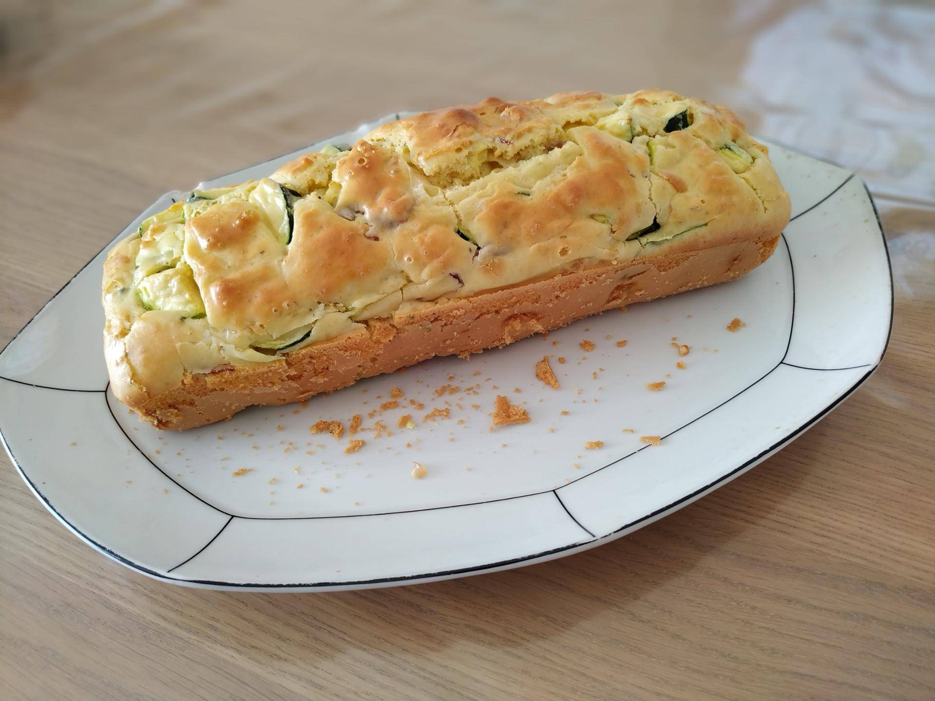 Cake courgette feta et jambon cru - Recette Companion XL | Moulinex