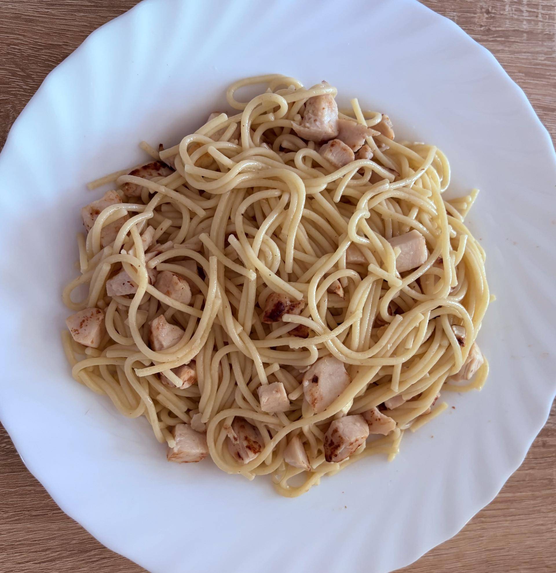 Spaghettis au poulet pimenté à l’ail - Recette Cookeo V3 | Moulinex