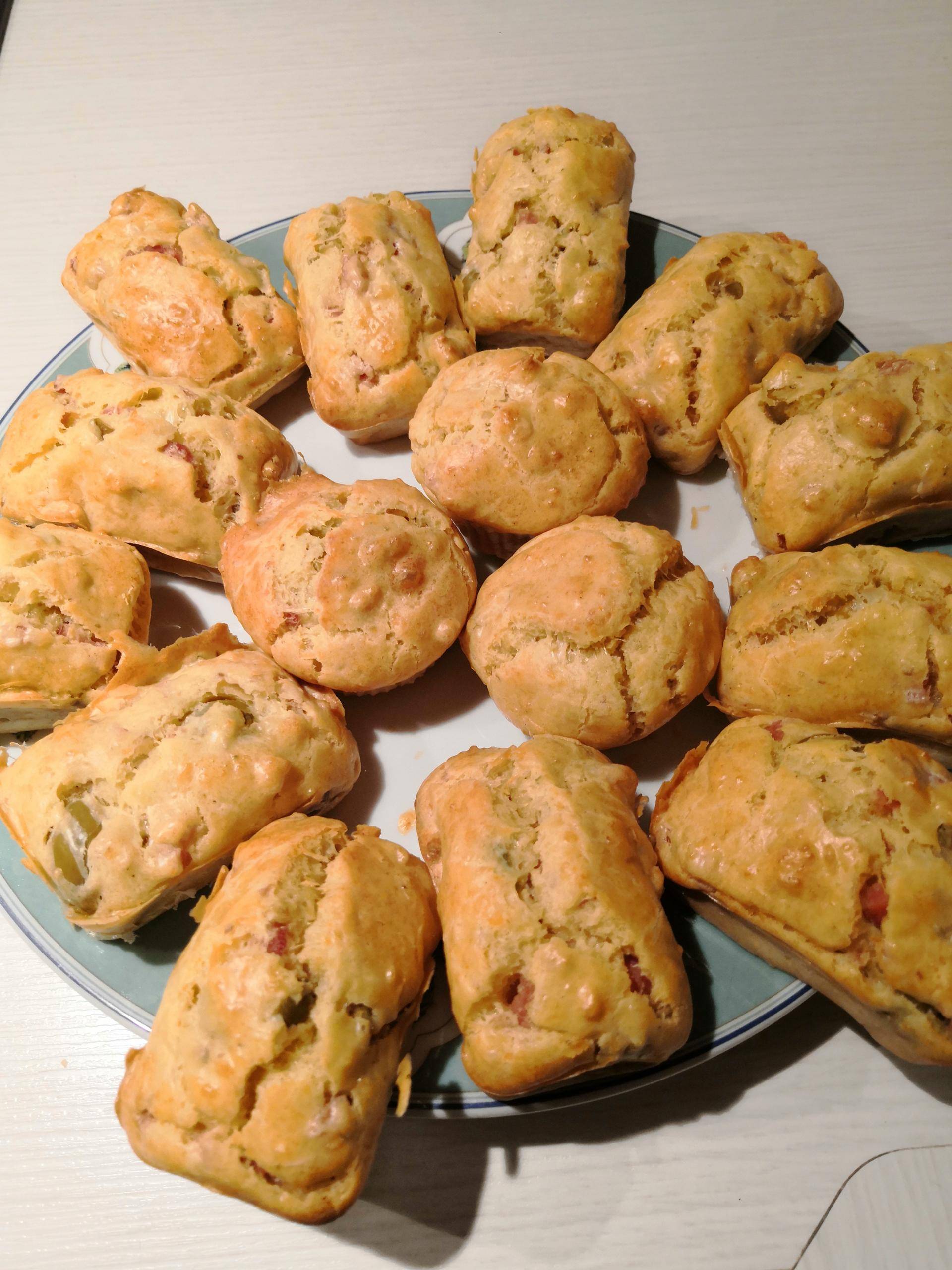 Mini cakes olives bacon noix - Recepten Companion Connect XL | Moulinex