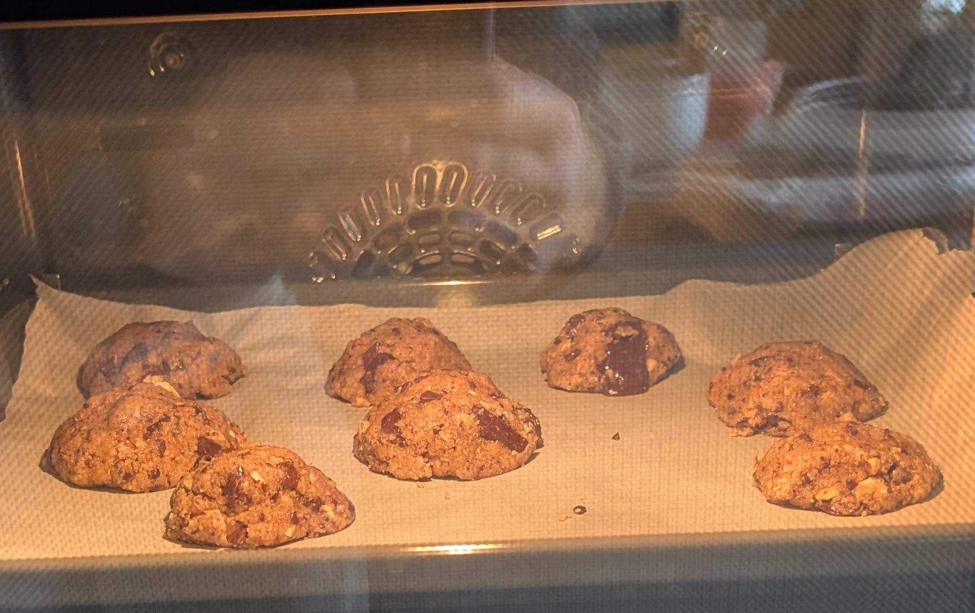Cookies au pépites de chocolat et éclats de noisettes - Recepten Companion Connect XL | Moulinex