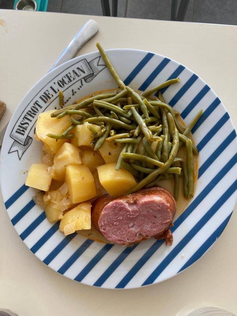 Saucisse de morteau au vin blanc et aux pommes de terre - Recepten Cookeo | Moulinex