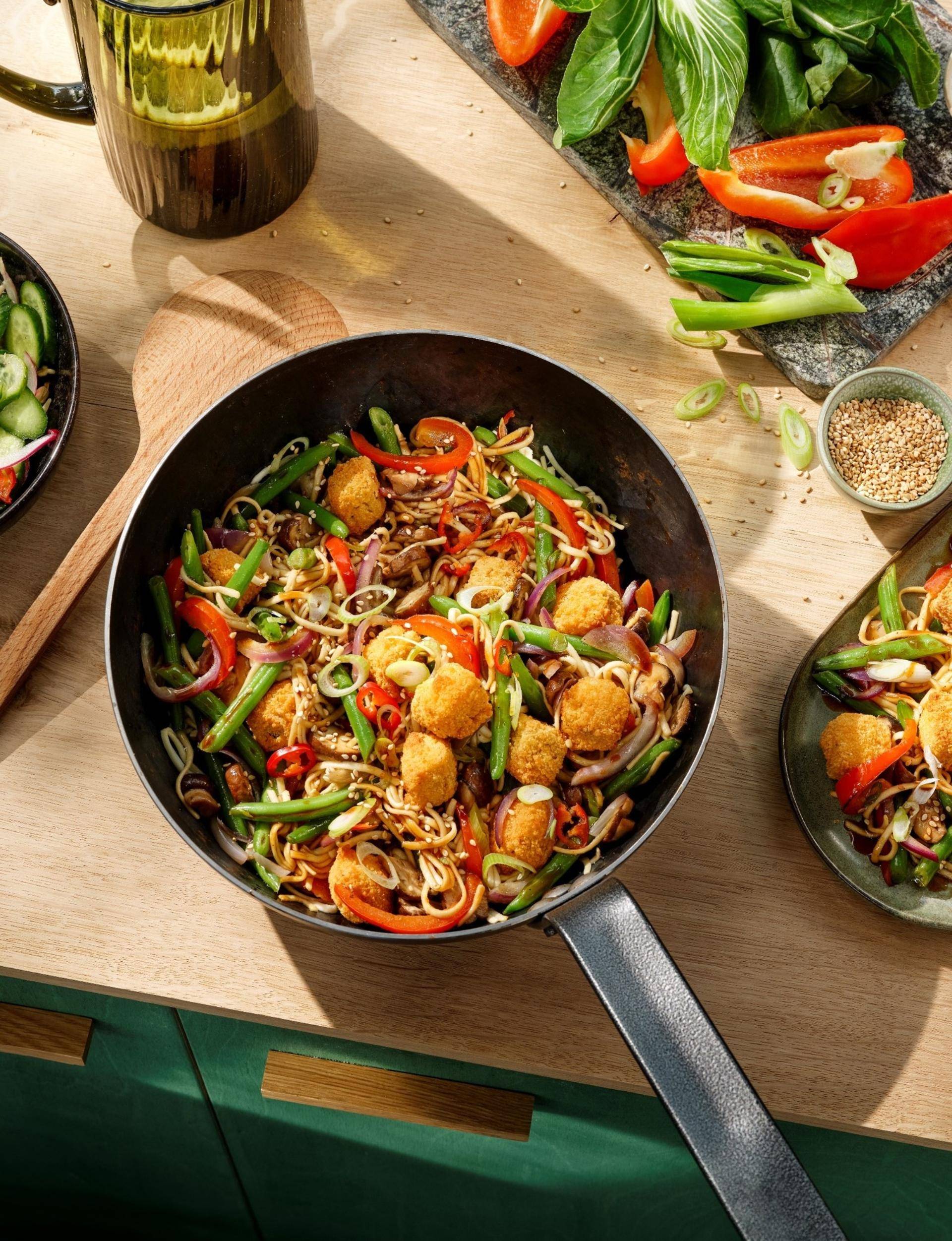 Noodle wok with crunchy tofu - Recette undefined | Moulinex