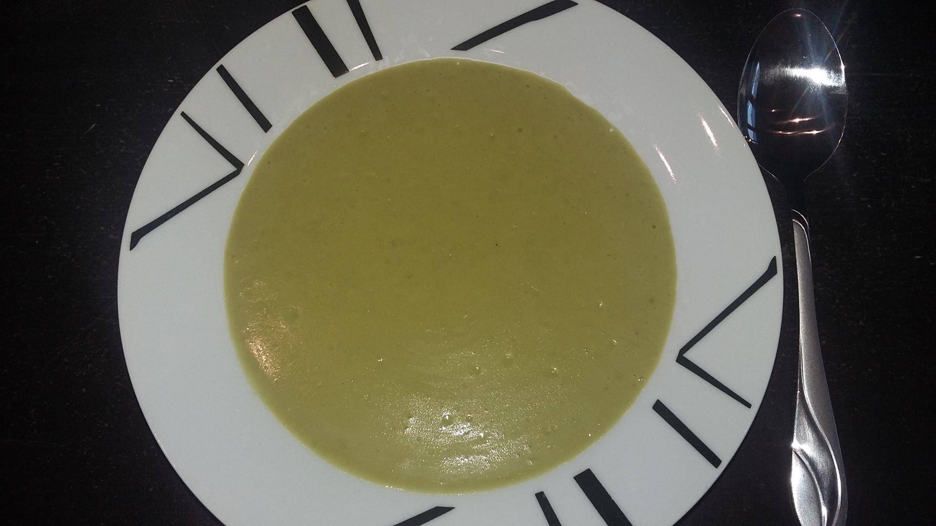 Soupe crémeuse de petits pois - Recepten Cookeo | Moulinex